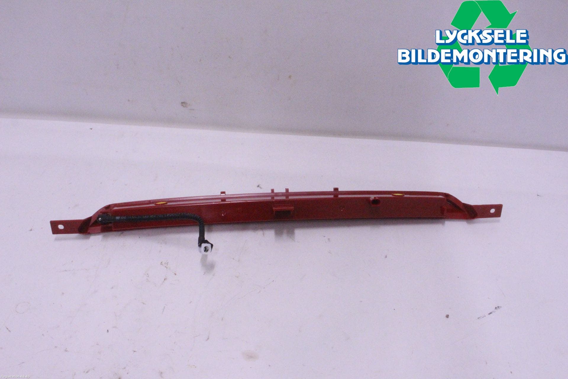 Volkswagen VW T-ROC 18- Bromsljus Bakruta