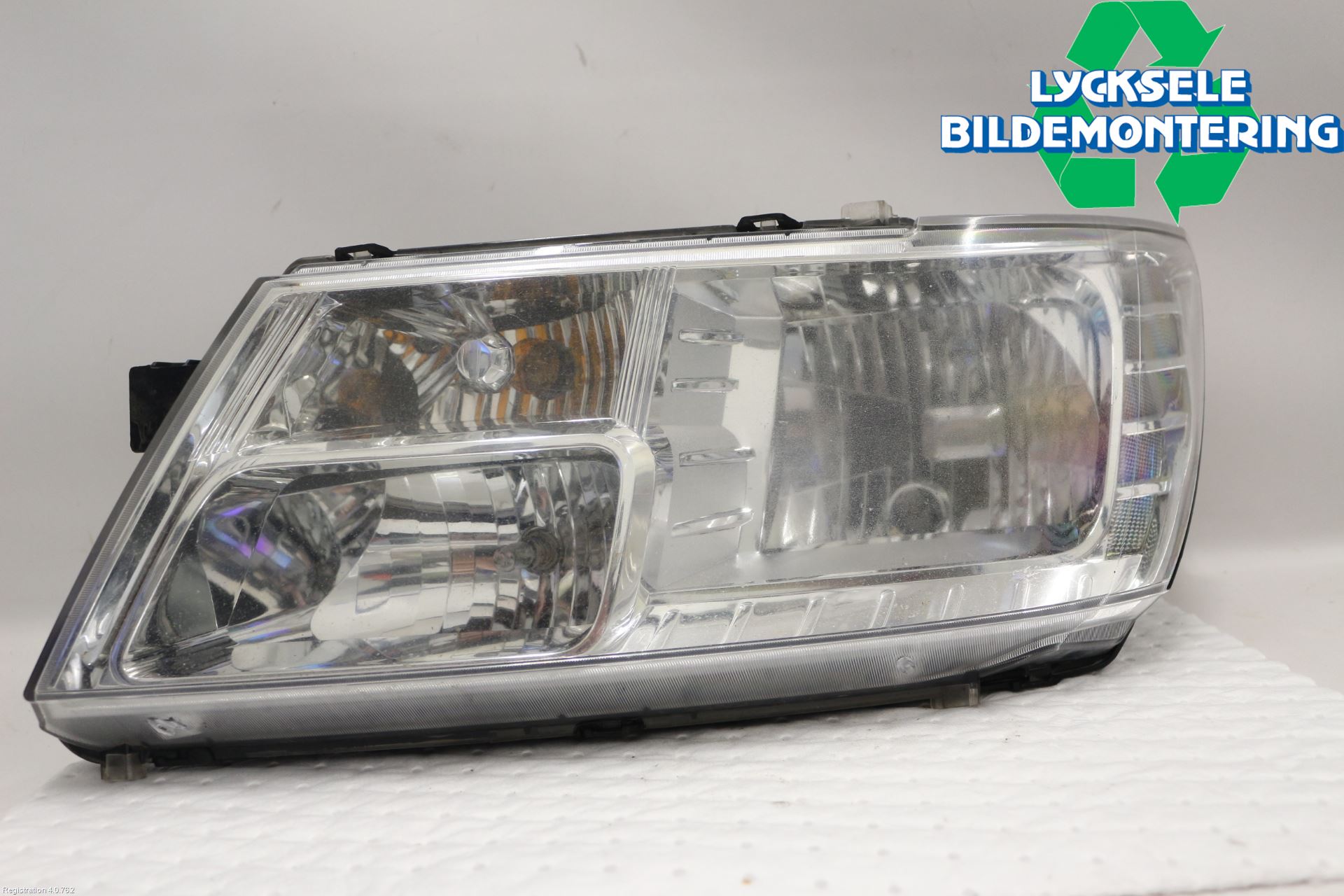 Dodge JOURNEY Strålkastare Vänster