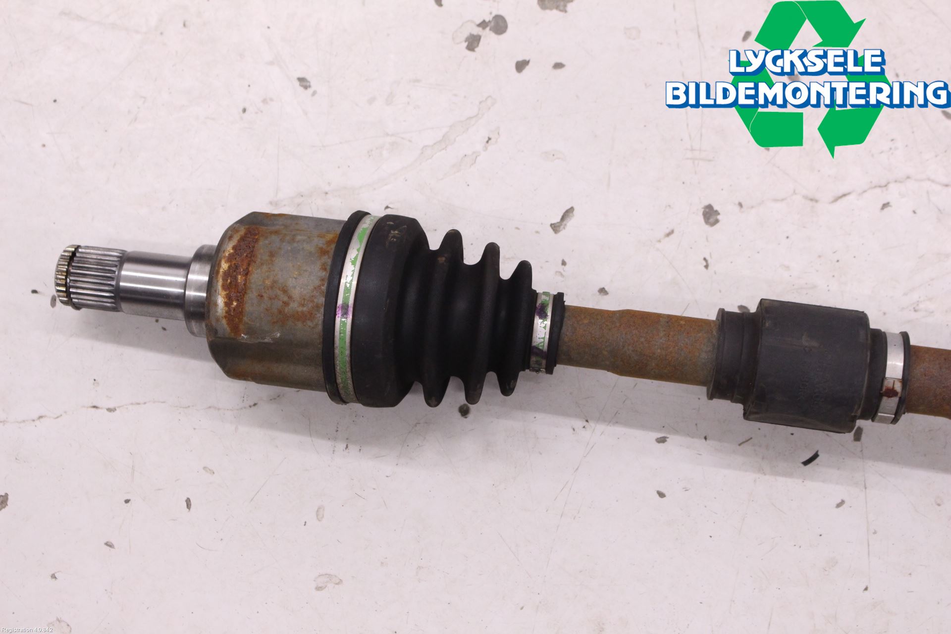 Mitsubishi OUTLANDER 13-21 Drivaxel Fram Höger
