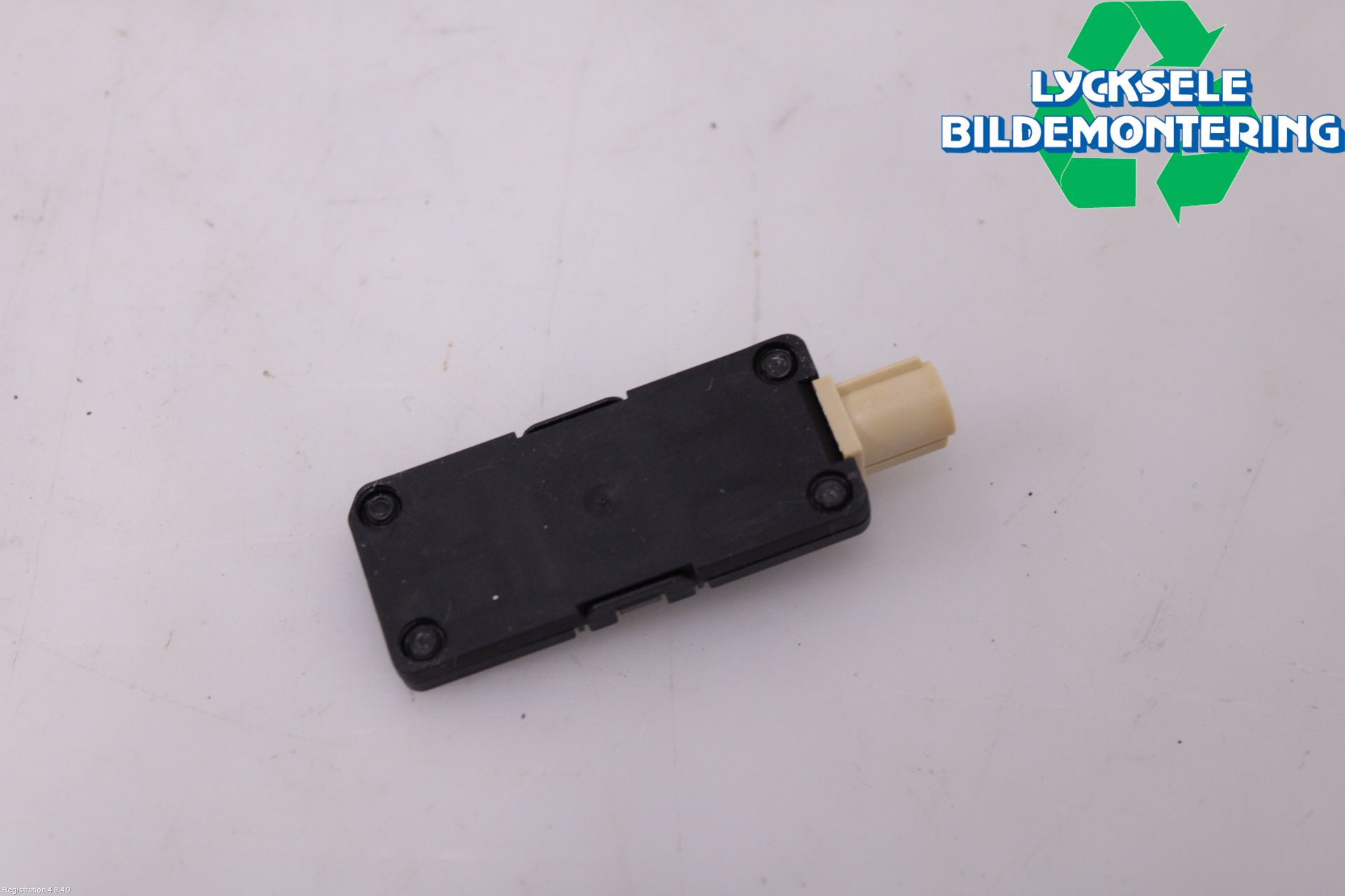 Audi Q8/SQ8 4M 19- Antenn El