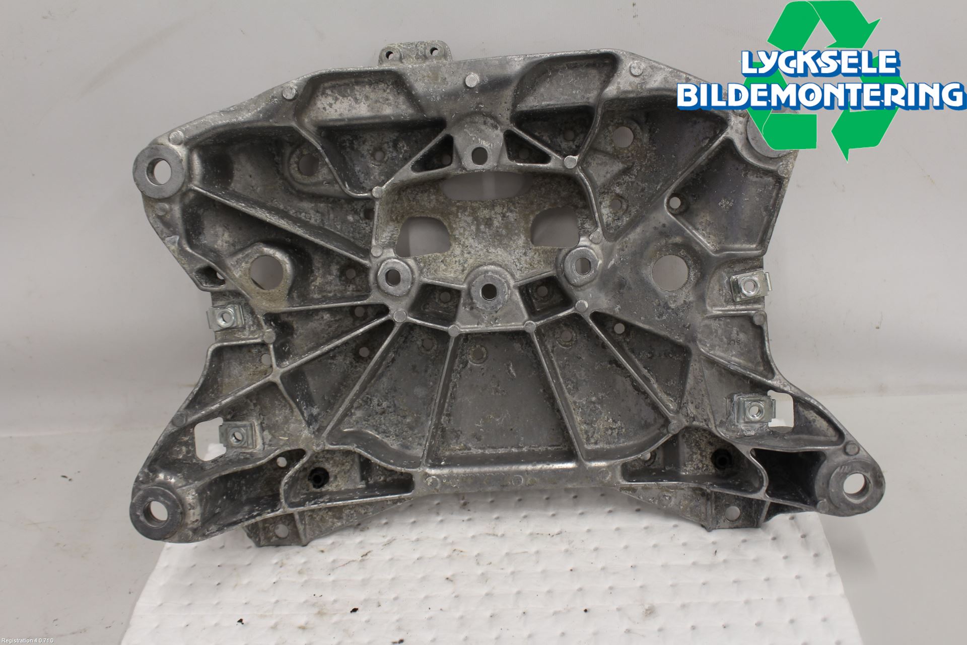 Audi A7 Sportback 4K 18- Växellådsfäste