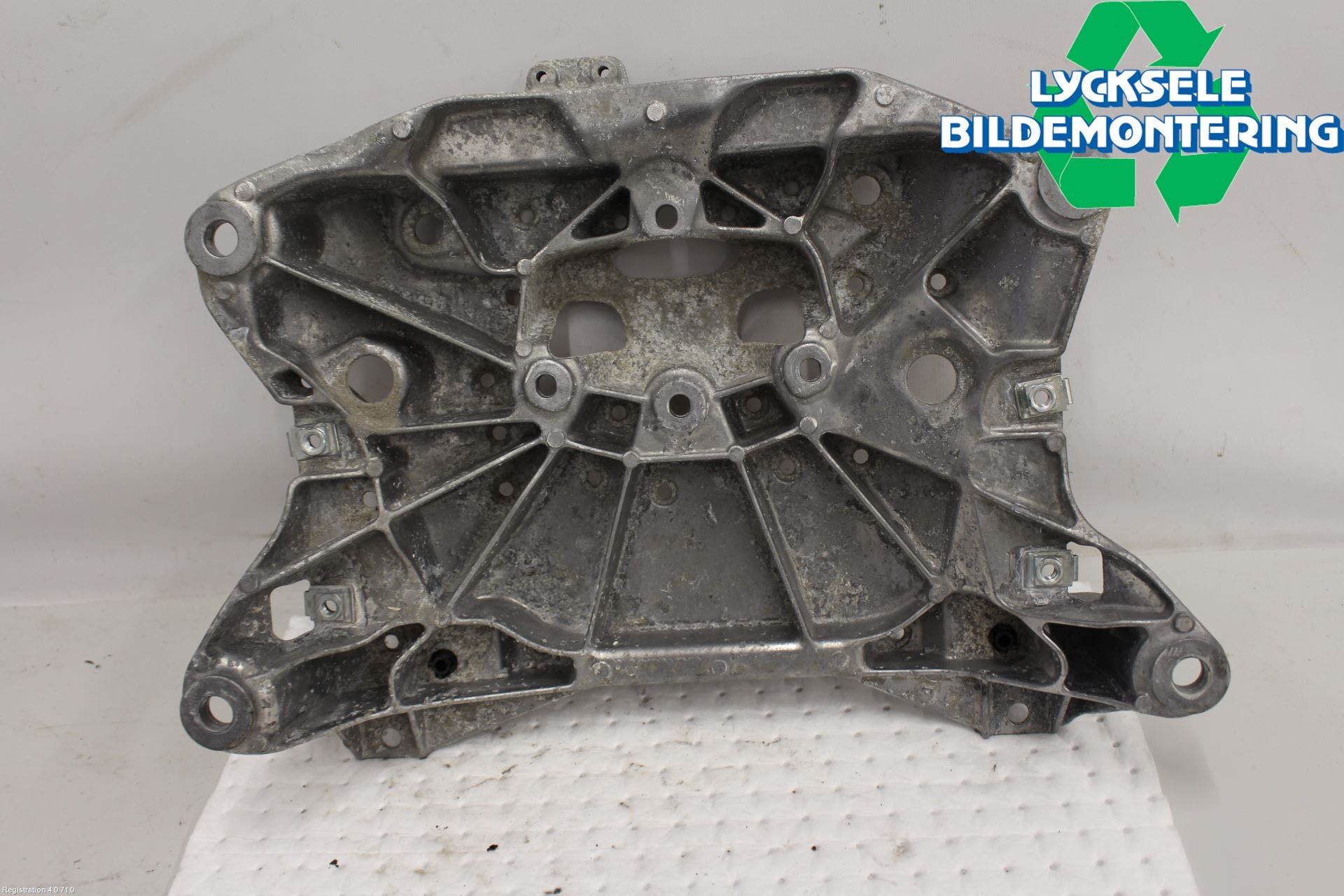 Audi A7 Sportback 4K 18- Växellådsfäste