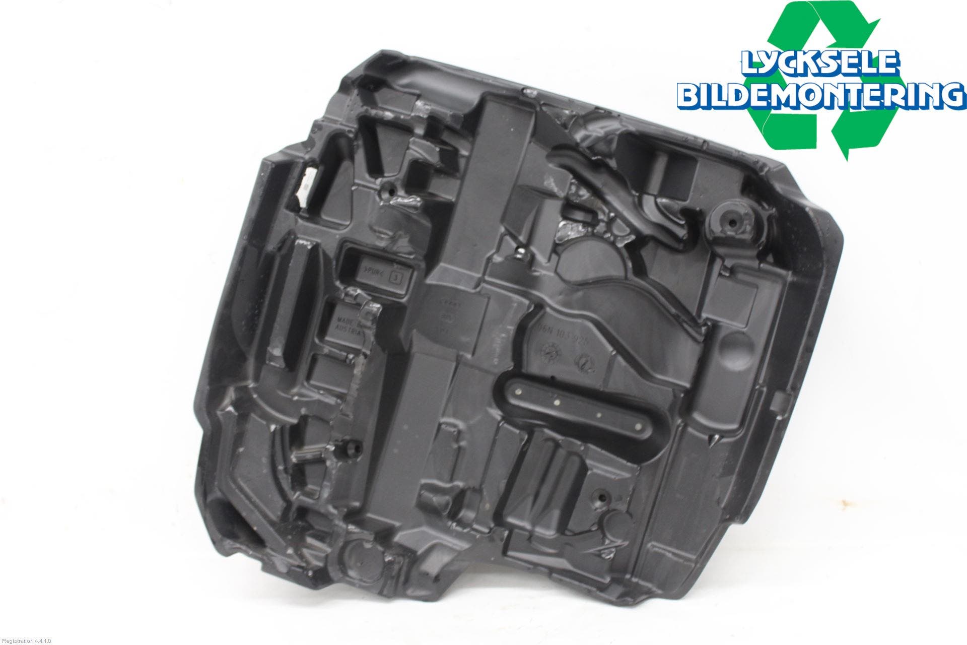 Audi A4/S4 B9 20- Motorkåpa