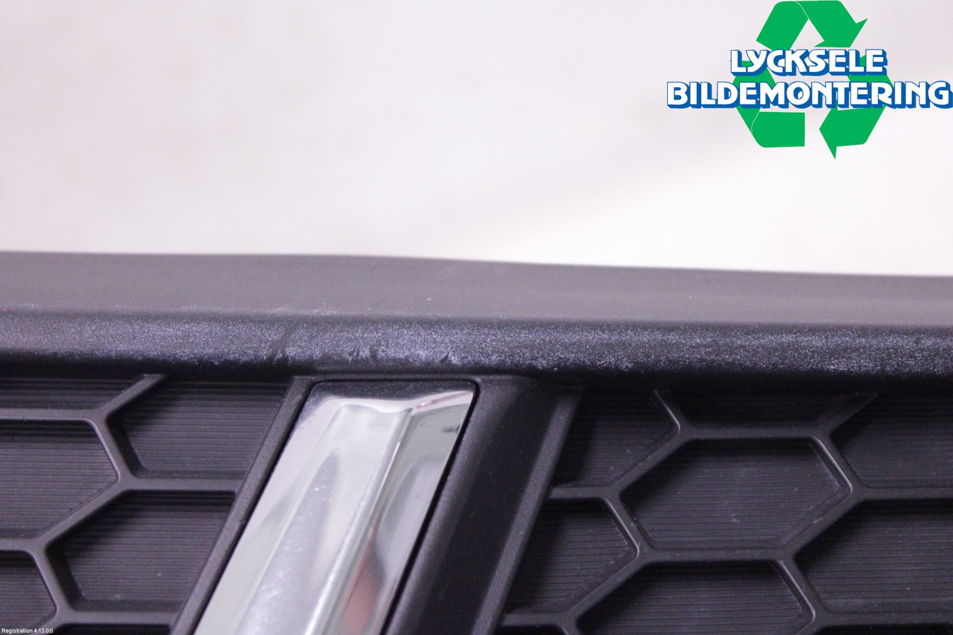 Suzuki VITARA 15- Grill Komp
