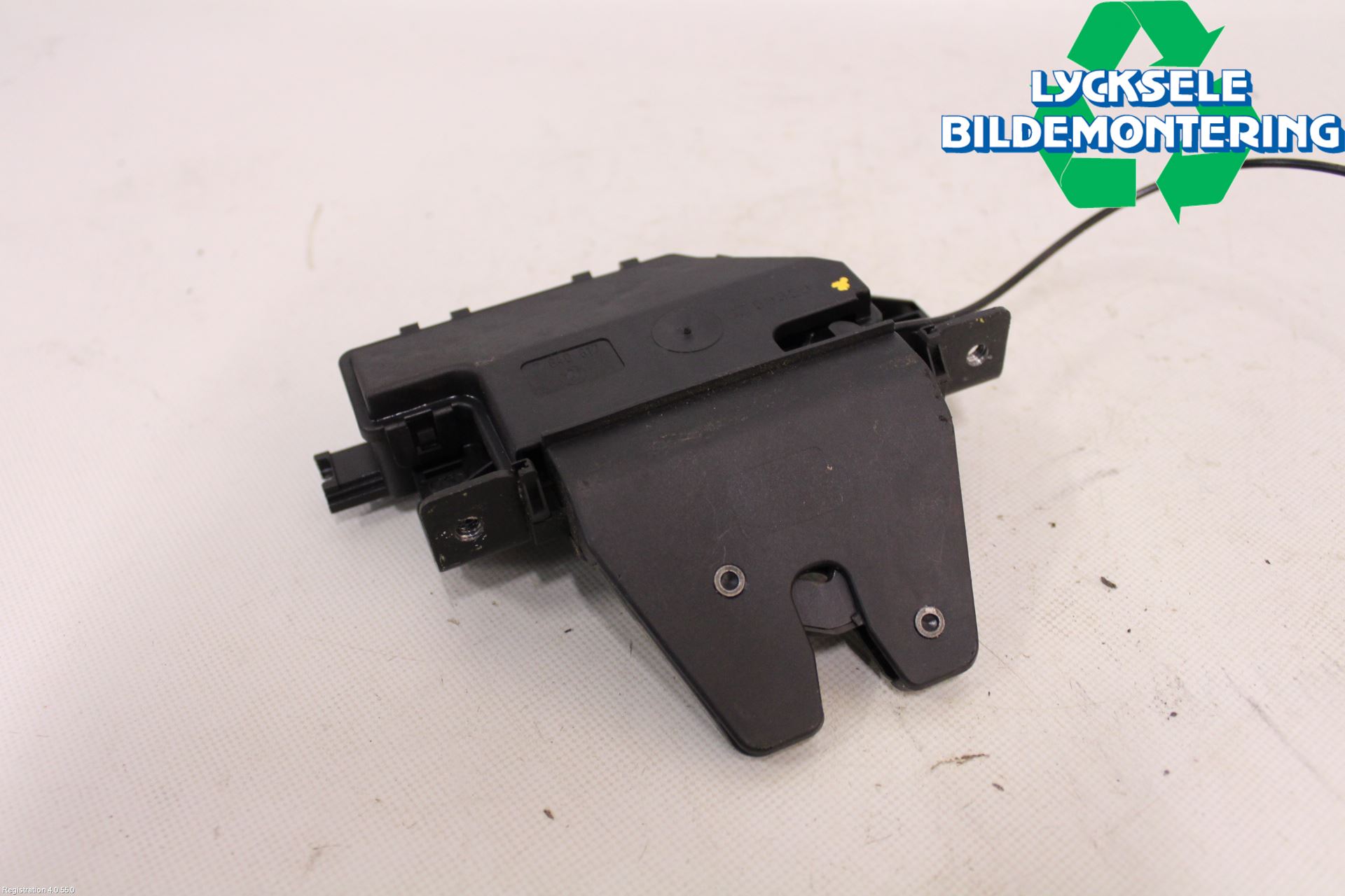 BMW 1 E87/81 5D/3D 03-11 Låskista Baklucka