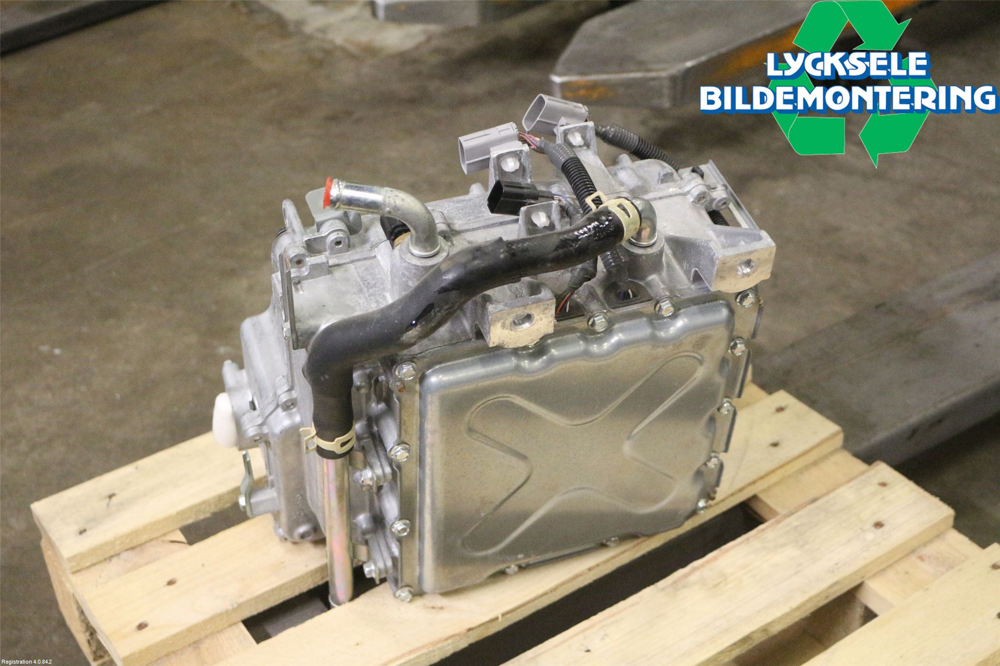 Mitsubishi OUTLANDER 13-21 Hybridconverter