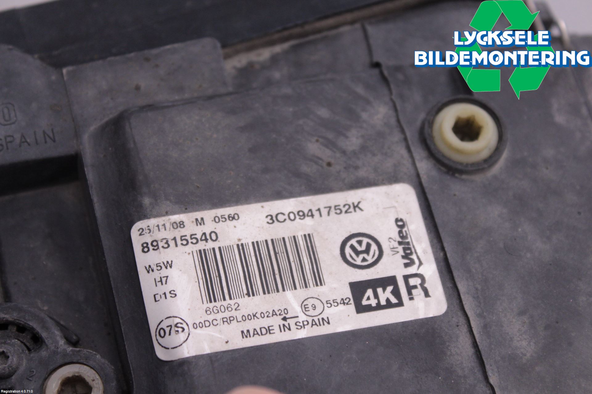 Volkswagen VW PASSAT 05-11 Strålkastare Höger