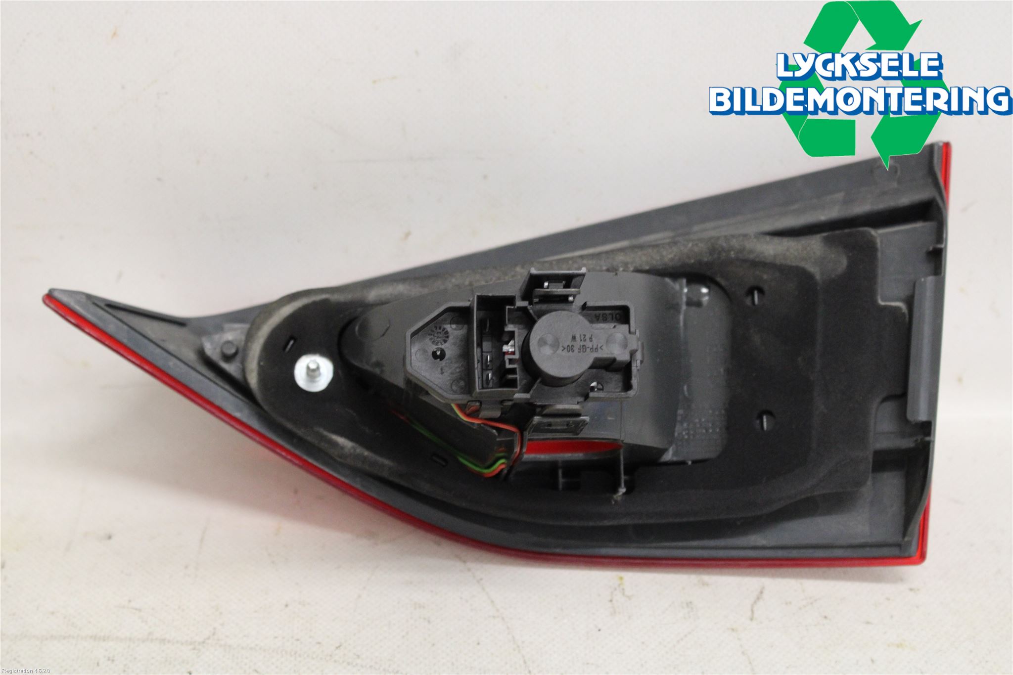 BMW X1 E84 10-15 Bakljus Lucka Vä