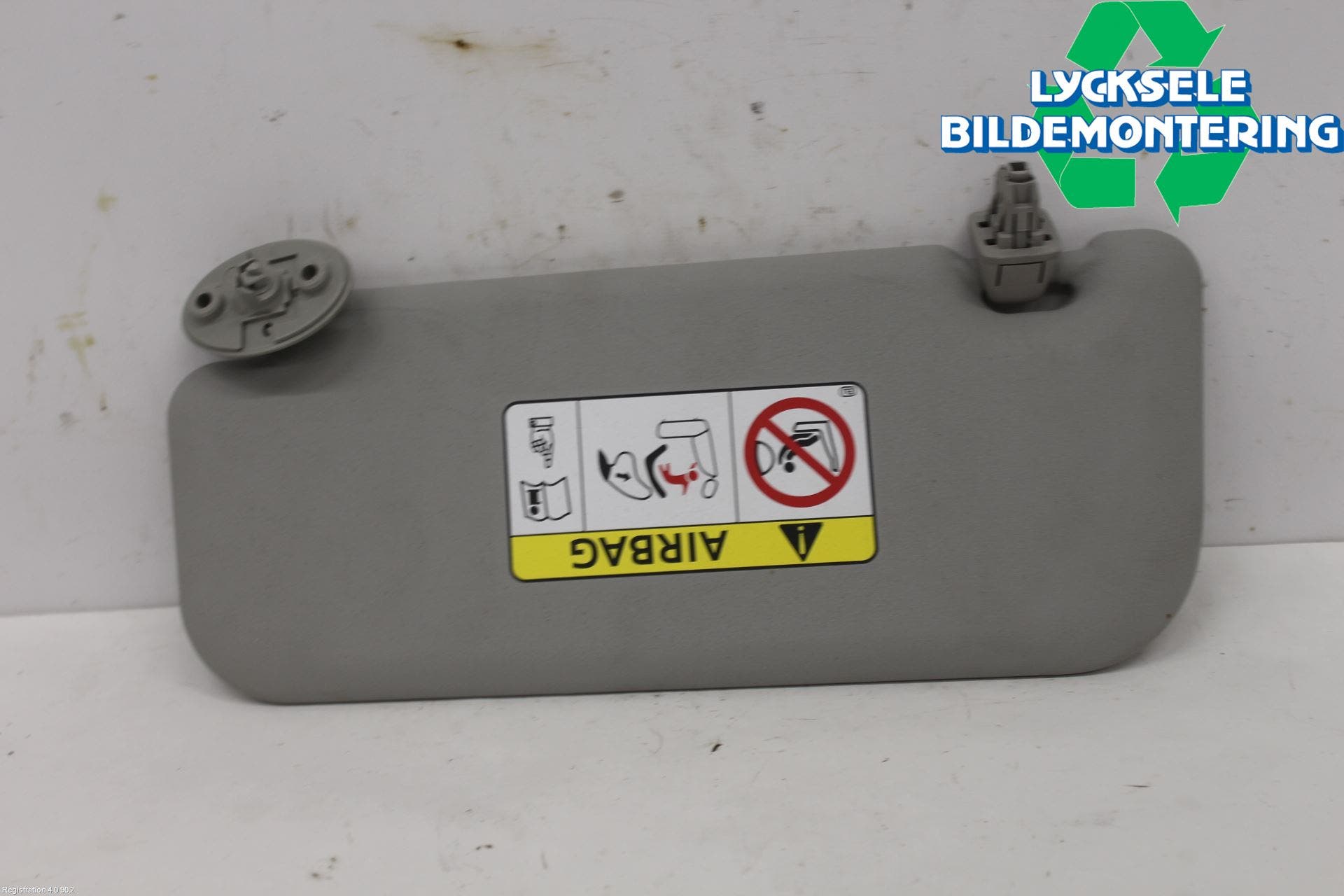 Toyota YARIS CROSS XP21 21- Solskydd