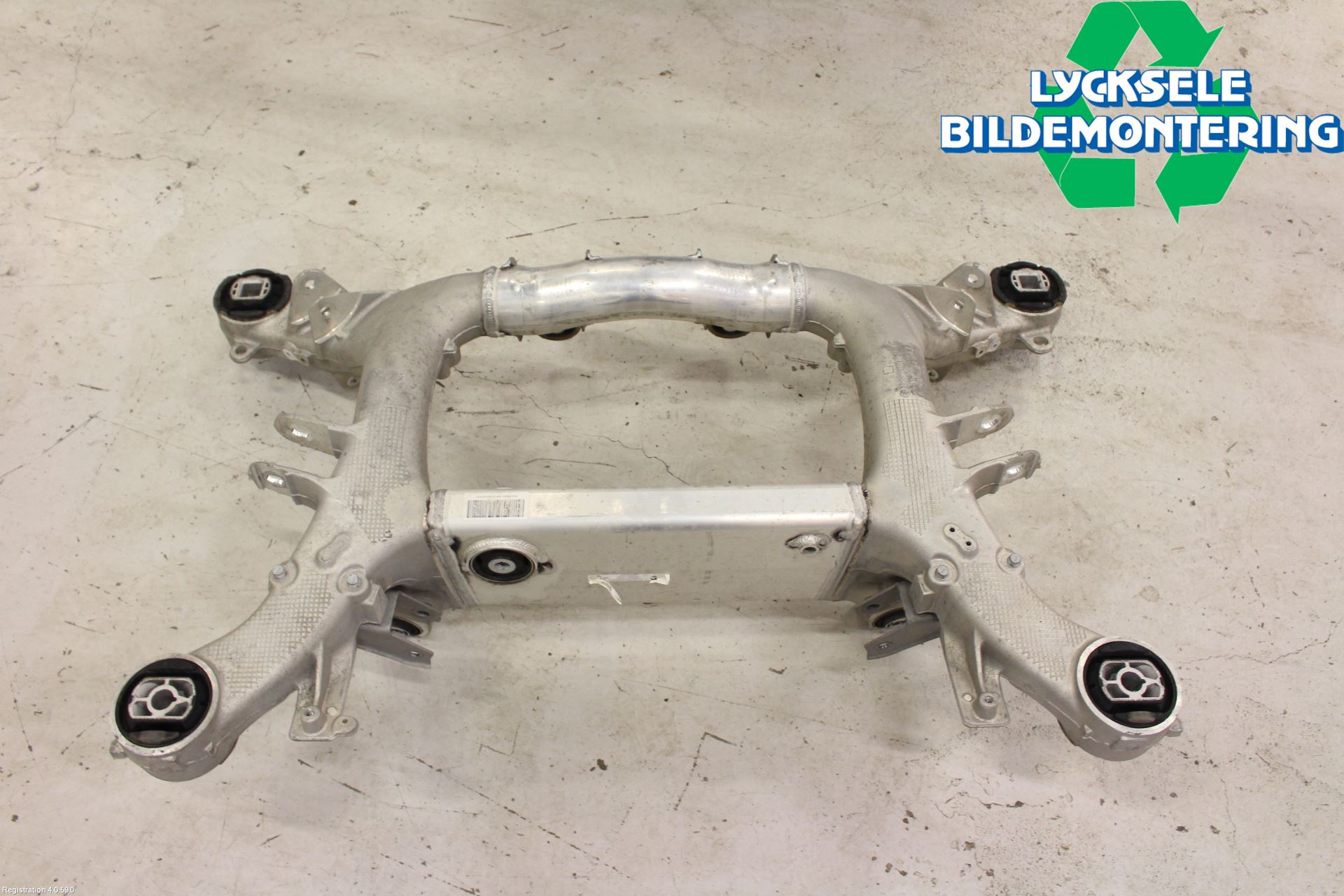 BMW 5 G30/G31/F90 17-23 Bakaxelbalk