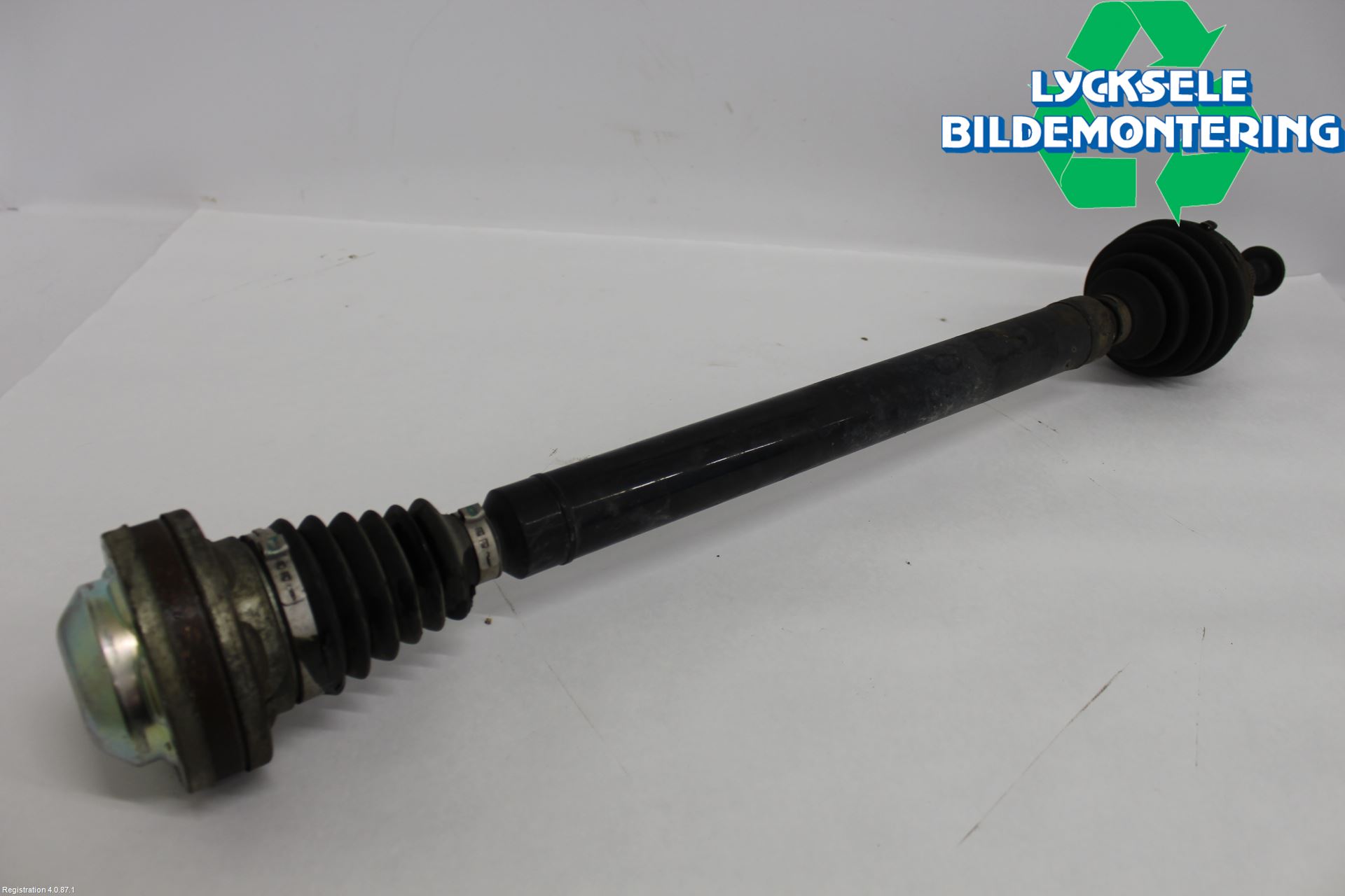 Skoda SUPERB 09-15 Drivaxel Fram Höger