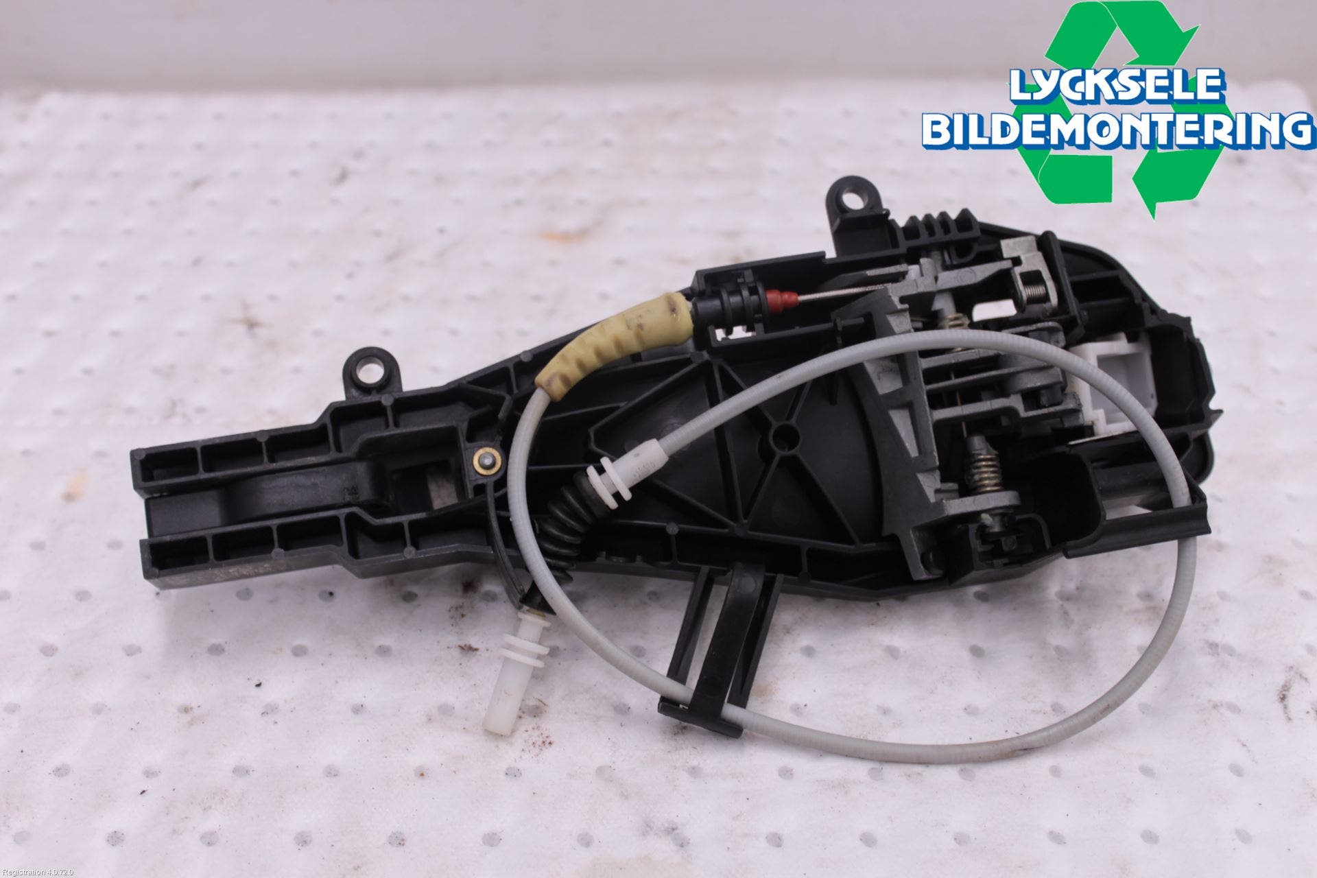 BMW X1 E84 10-15 Dörrhandtag Yttre Vä