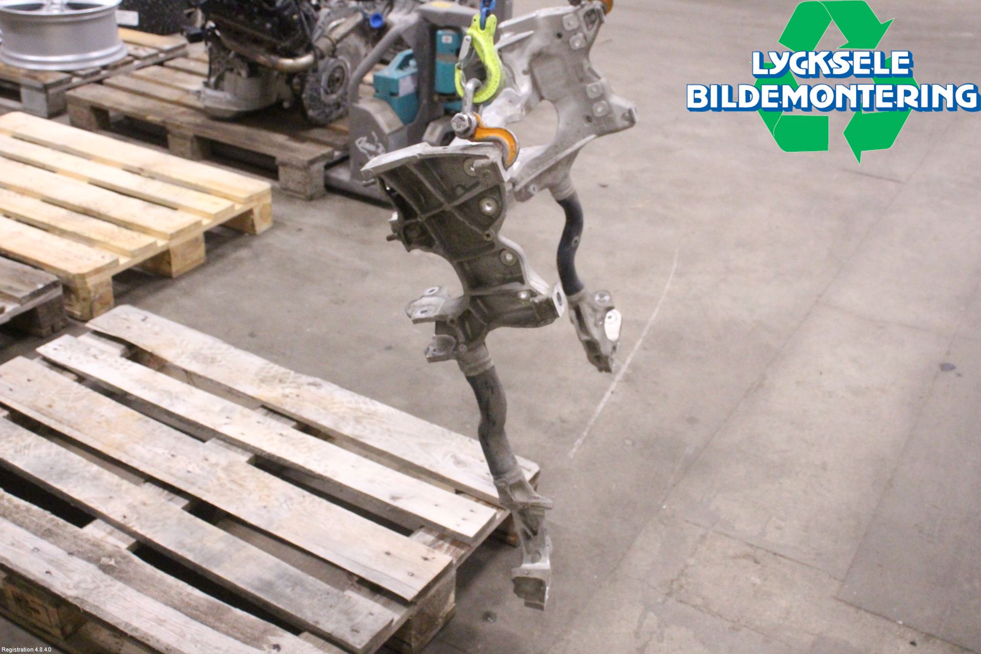 Audi Q8/SQ8 4M 19- Framvagnsbalk