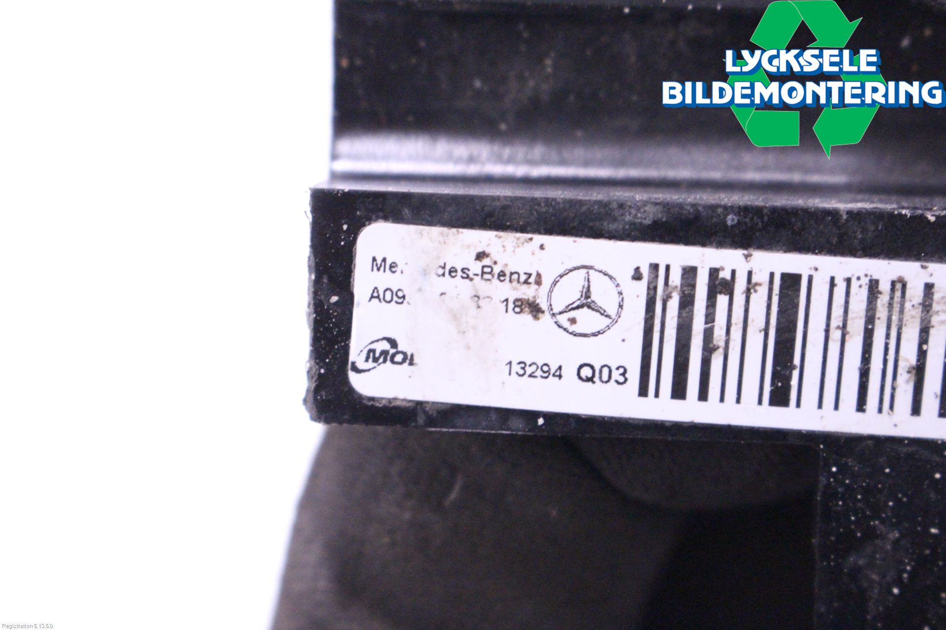 Mercedes-Benz MB E-KLASS (W213) 16-23 Kylarfäste-Ram-Balk