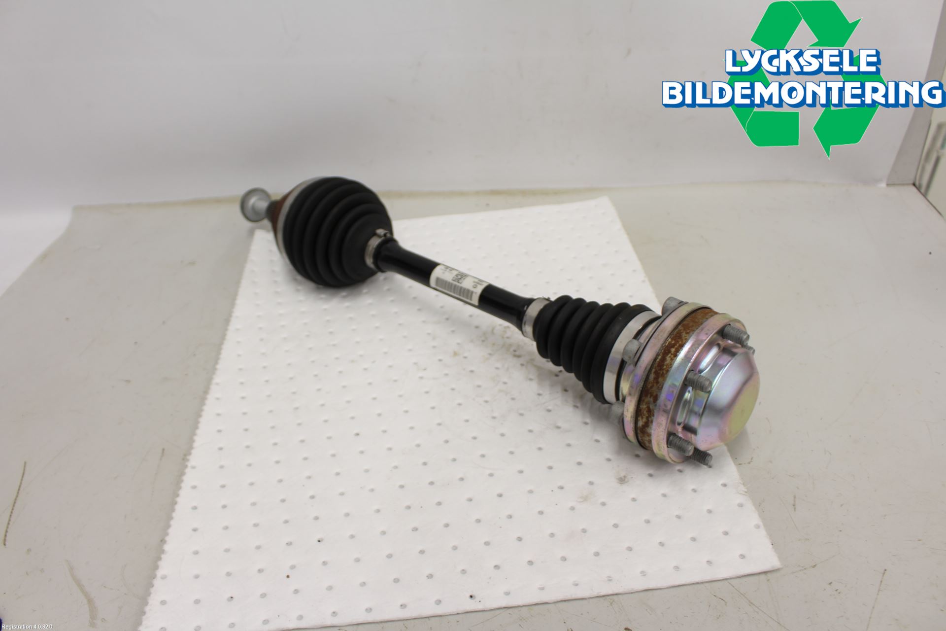 Audi A3/S3 8Y 21- Drivaxel Fram Vänster