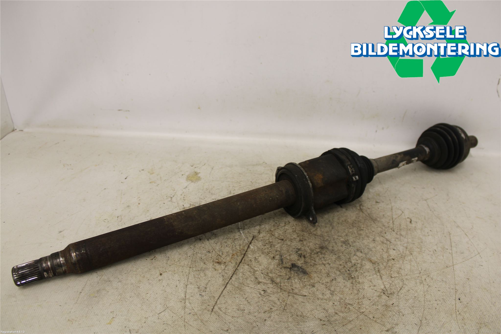 Volvo V70 14-16 Drivaxel Fram Höger