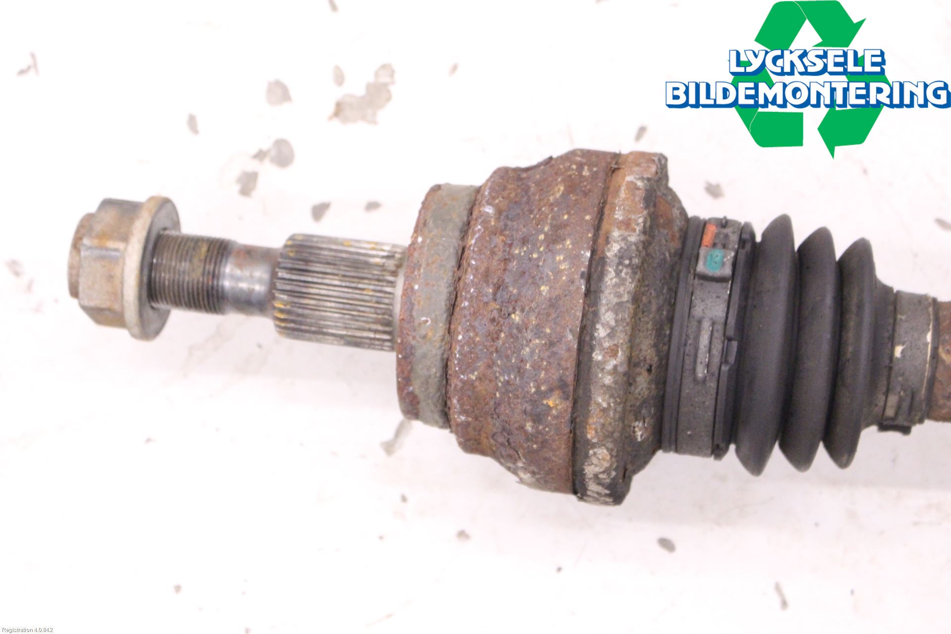 Mercedes-Benz MB ML (W164) 05-11 Drivaxel Bak Höger