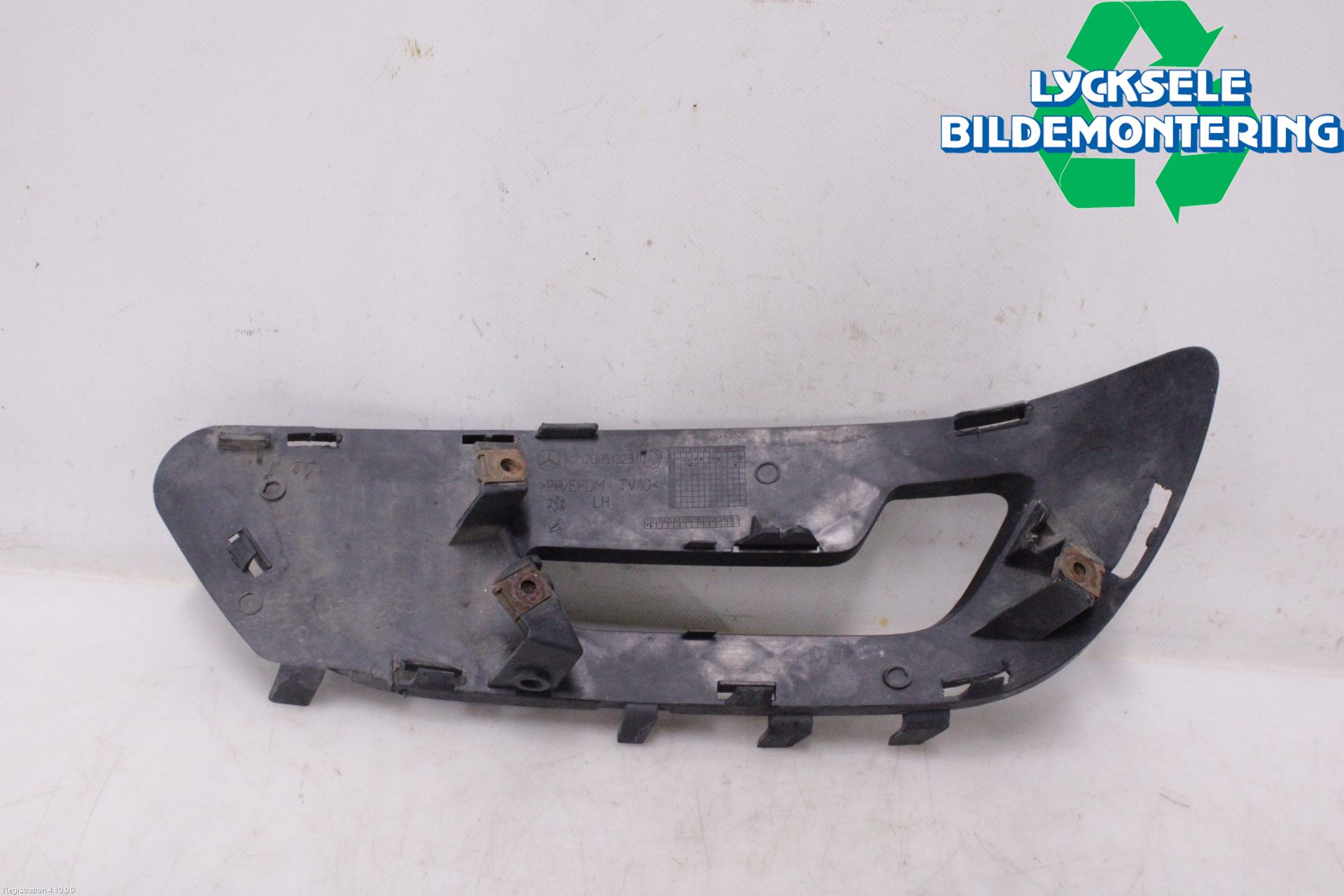 Mercedes-Benz MB E-KLASS (W212) 09-16 Dimljussarg Fram