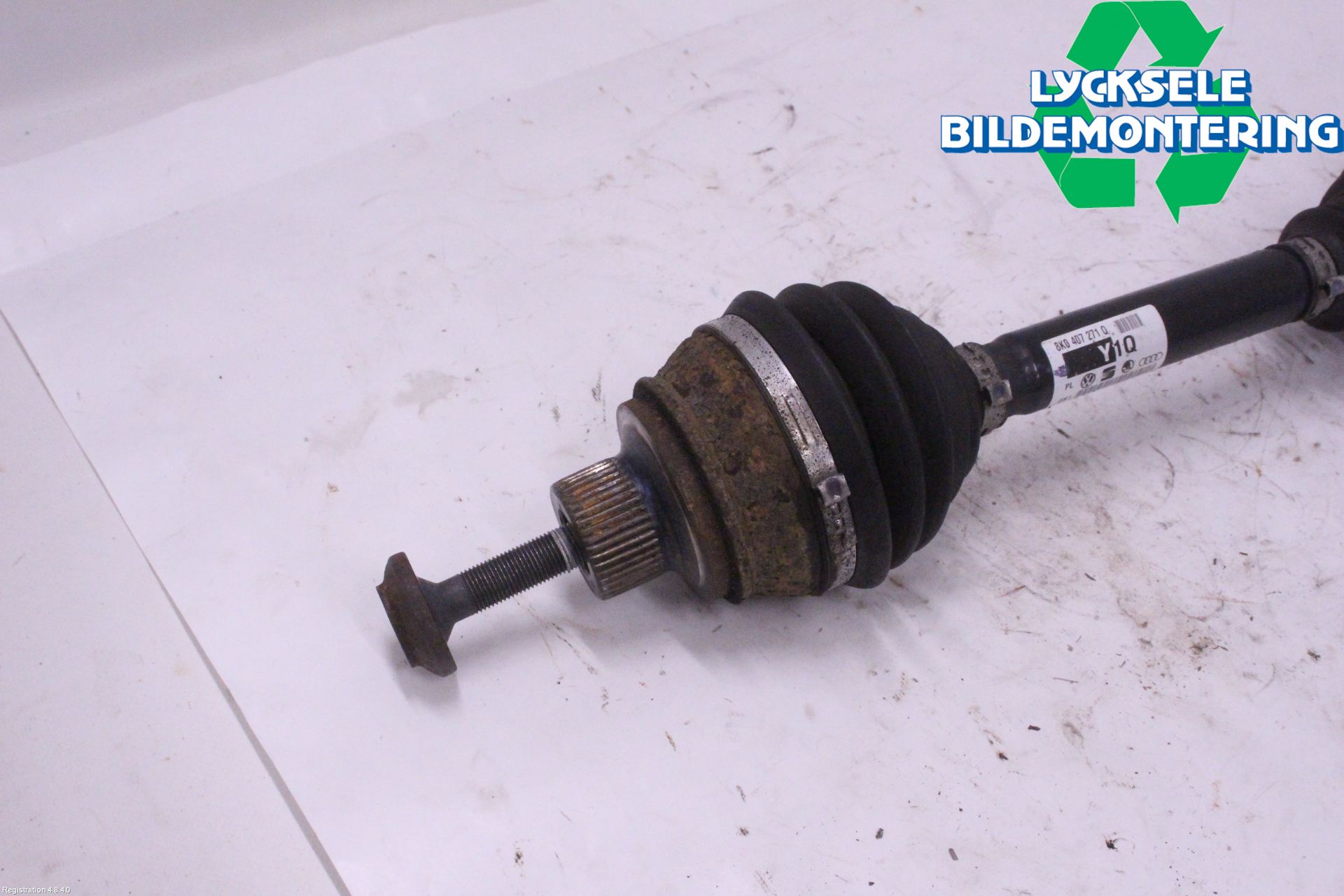 Audi A4/S4 08-11 Drivaxel Fram Vänster