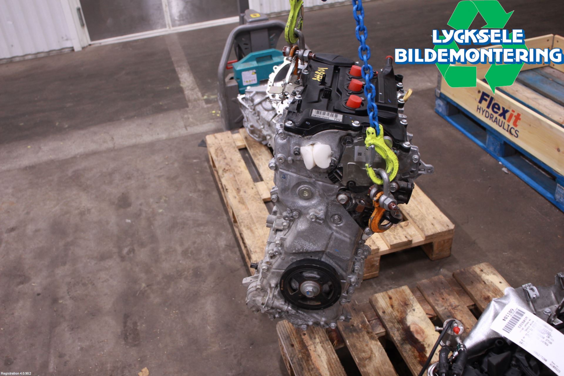 Toyota YARIS CROSS XP21 21- Motor Bensin