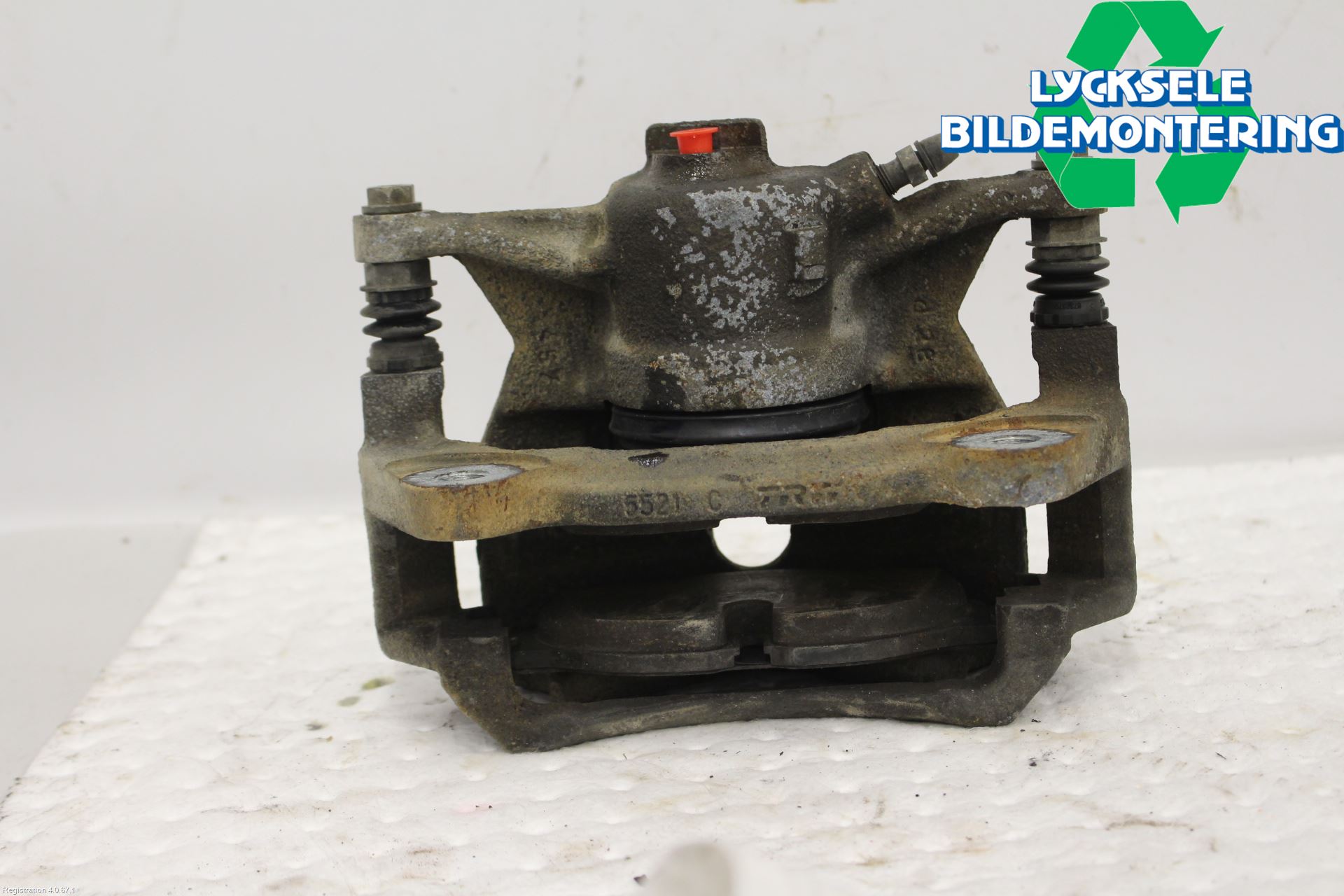 Volkswagen VW CADDY 16-20 Bromsok Fram Höger