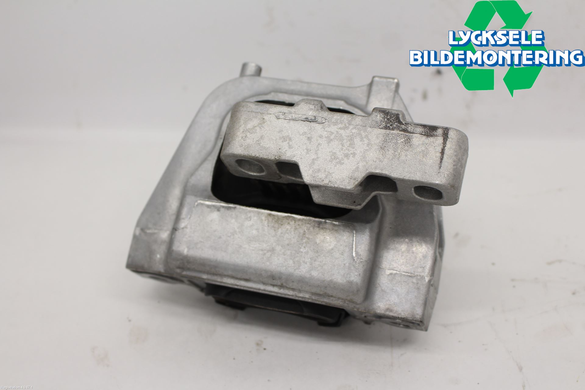 Volkswagen VW T-ROC 18- Motorfäste