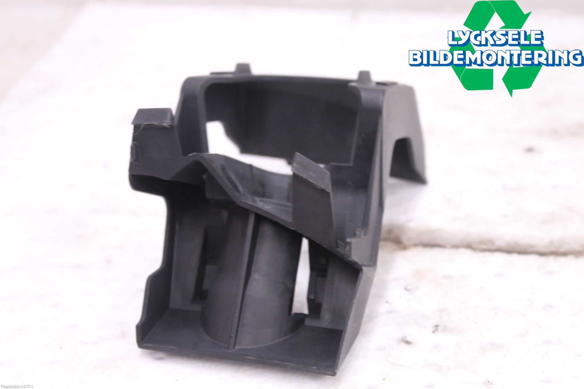 Volkswagen VW TIGUAN 07-16 Stötfångarfäste Fram Hö