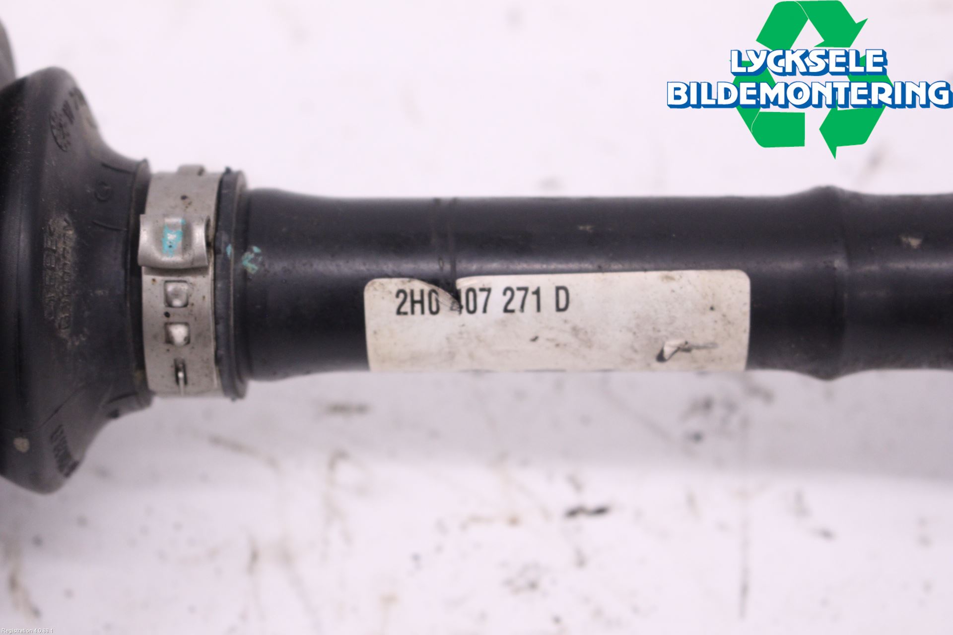 Volkswagen VW AMAROK 2H 10-22 Drivaxel Fram Höger