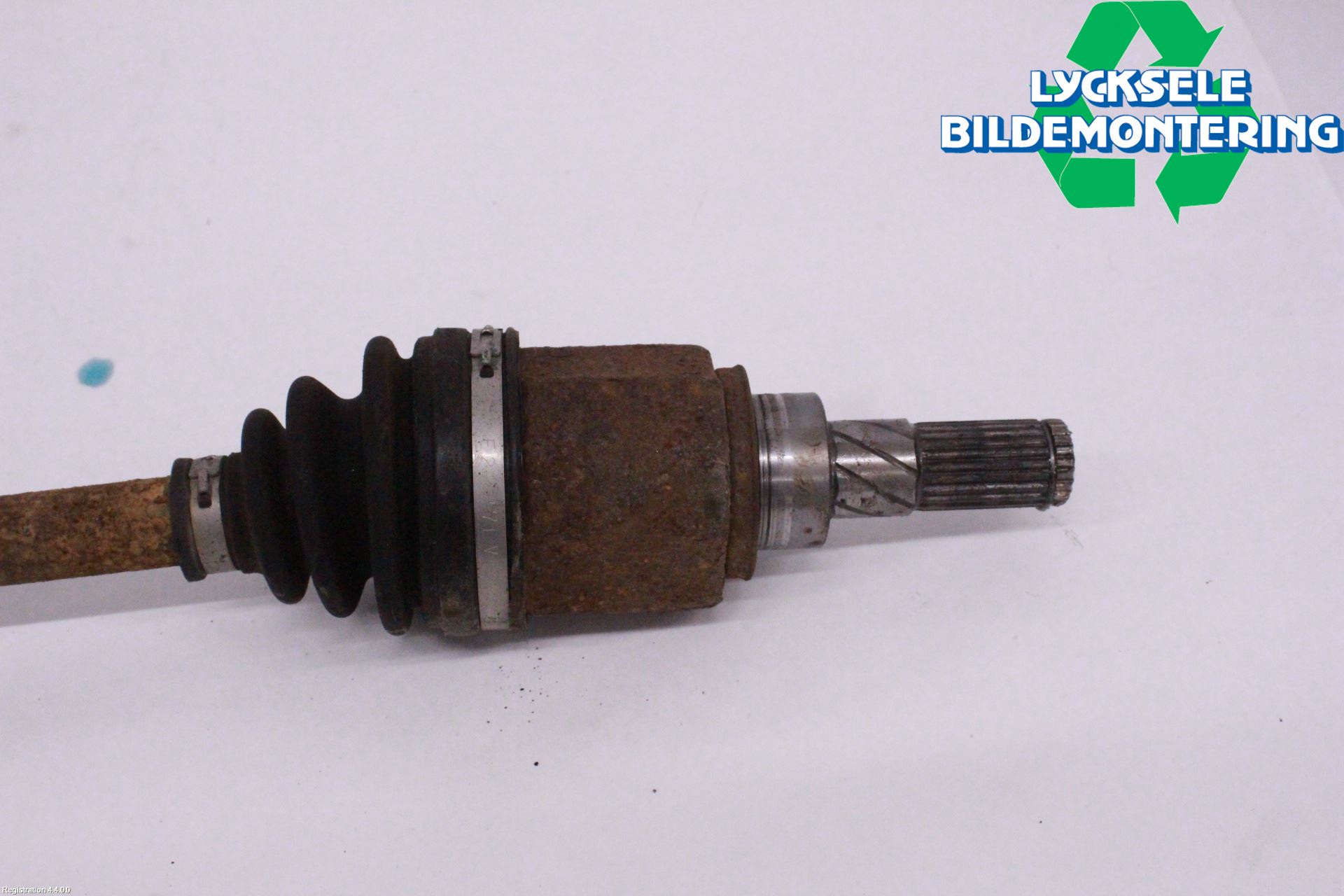 Nissan QASHQAI 17-21 Drivaxel Bak Höger