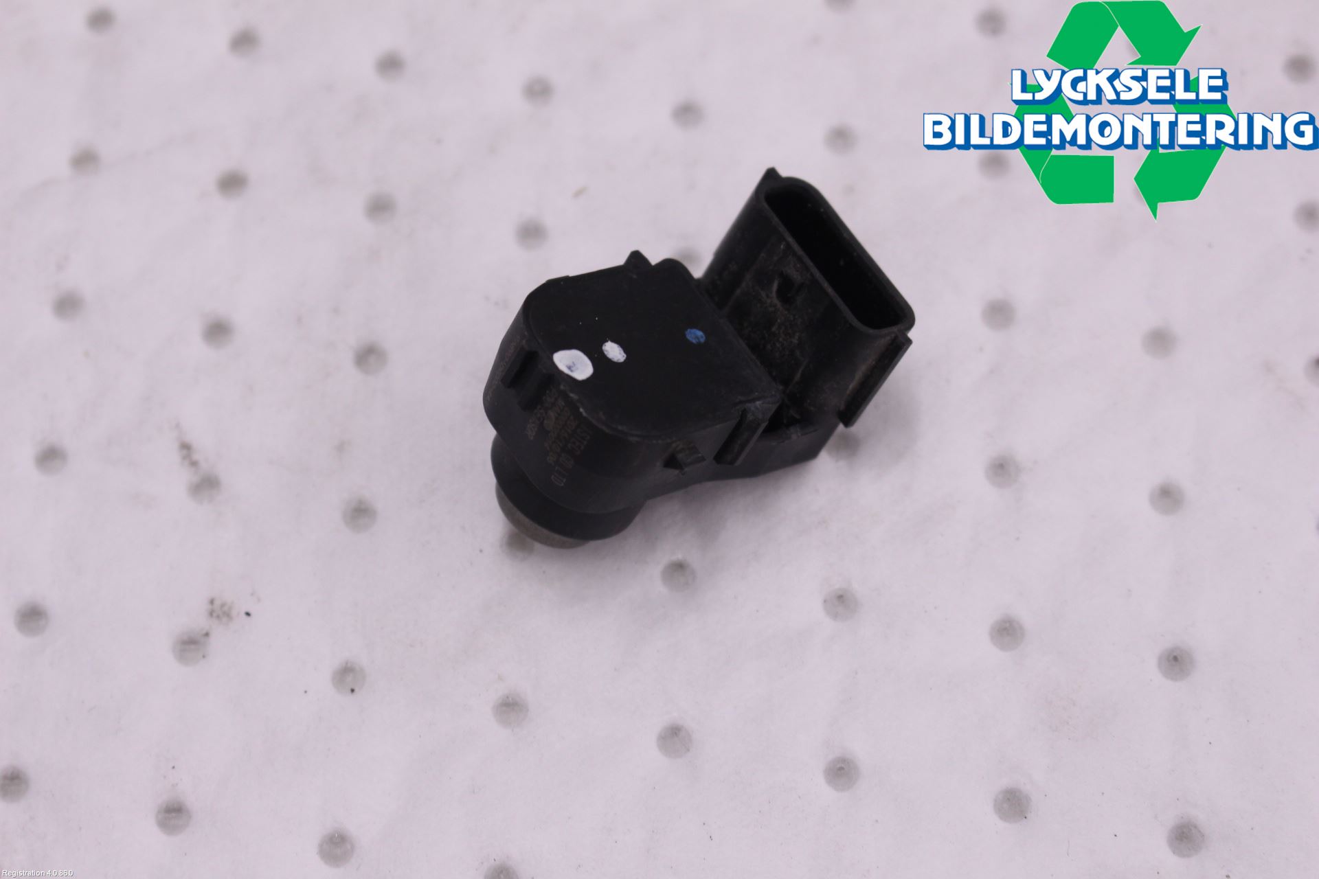 Kia SPORTAGE (QL) 16-21 Parkeringshjälp Frontsensor