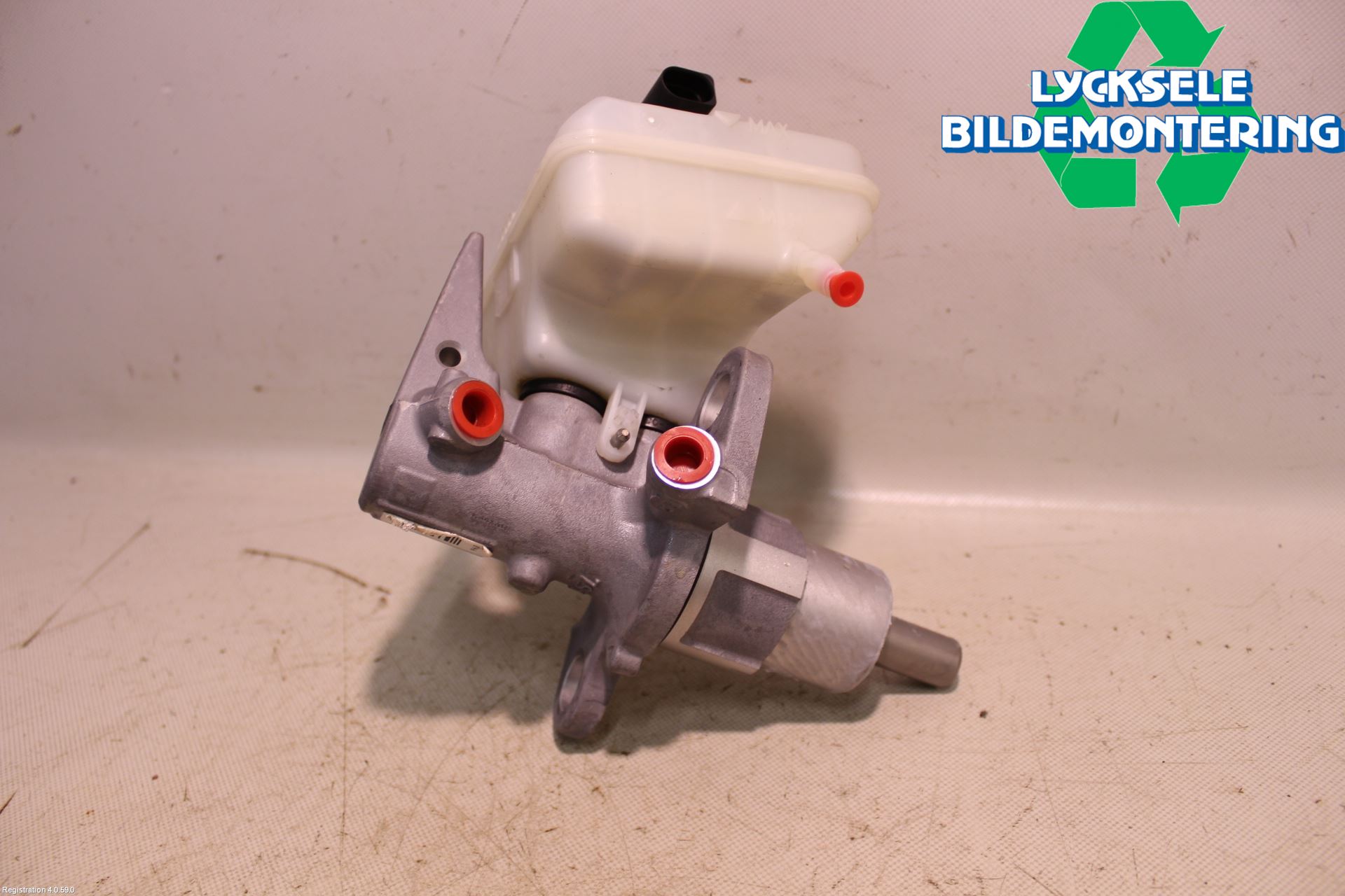 Audi A4 12-15 Broms Huvudcylinder