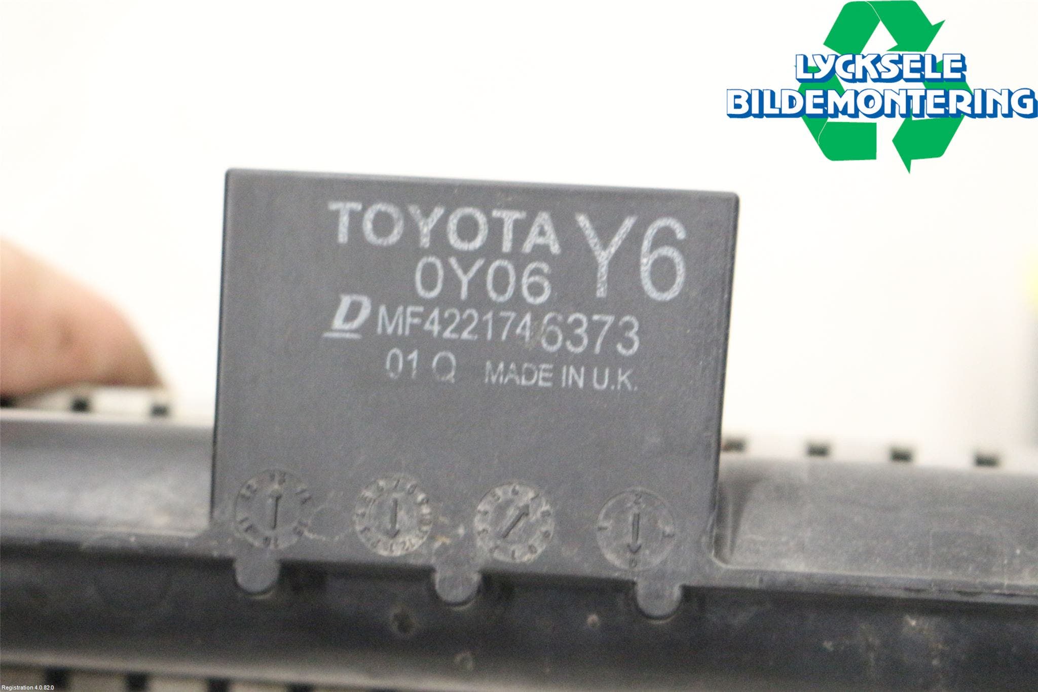 Toyota YARIS XP130 12-14 Kylare Man