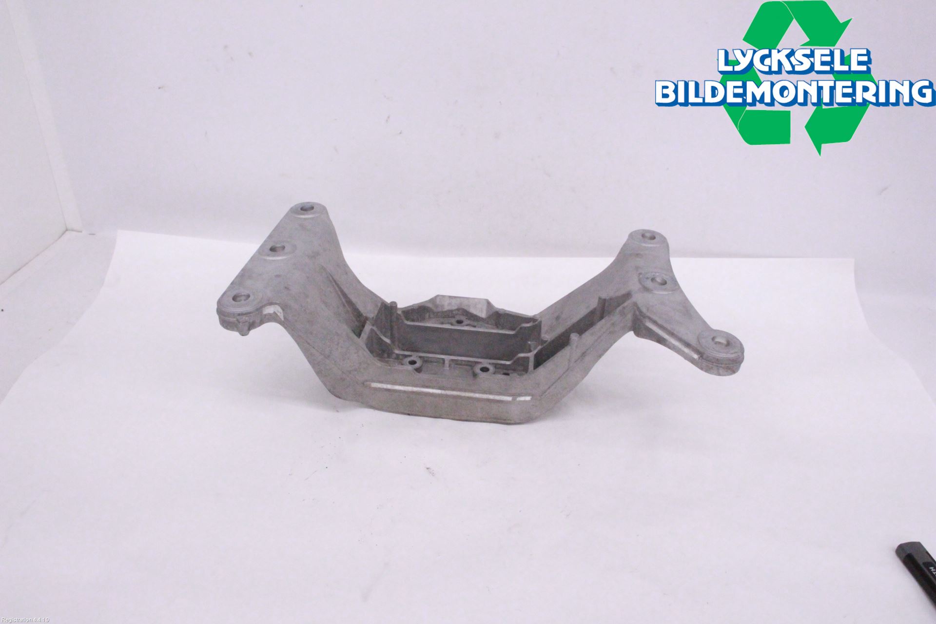 Mazda CX-60 22- Växellådsbalk