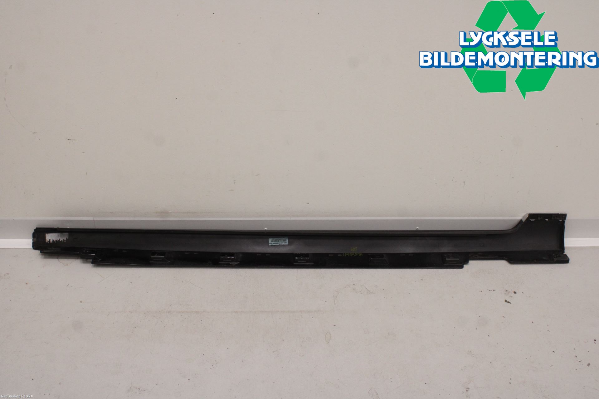 Volkswagen VW PASSAT 20-24 Sidokjol Hö