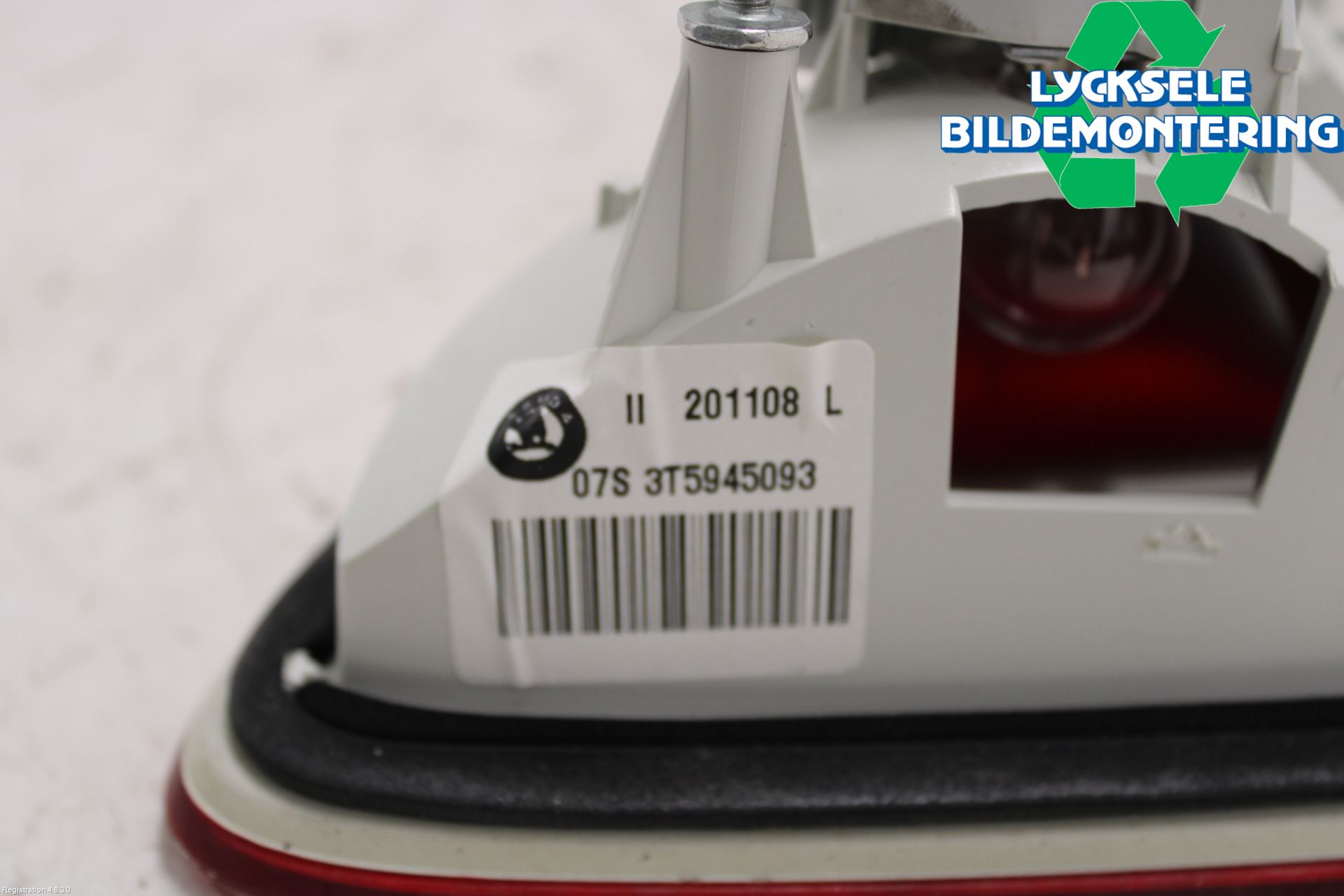 Skoda SUPERB 09-15 Bakljus Lucka Vä