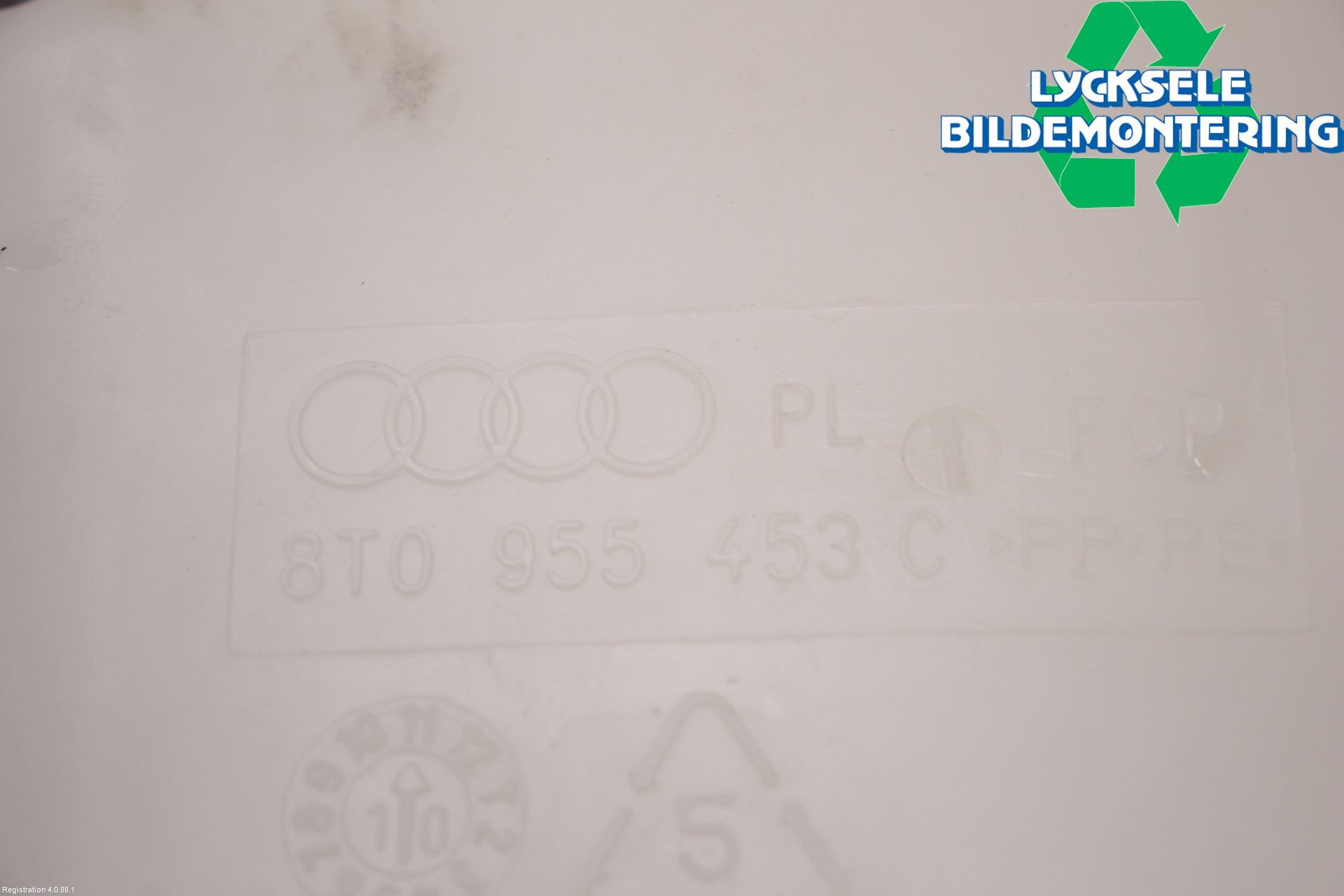 Audi A4/S4 08-11 Spolartank Vindruta-Strål