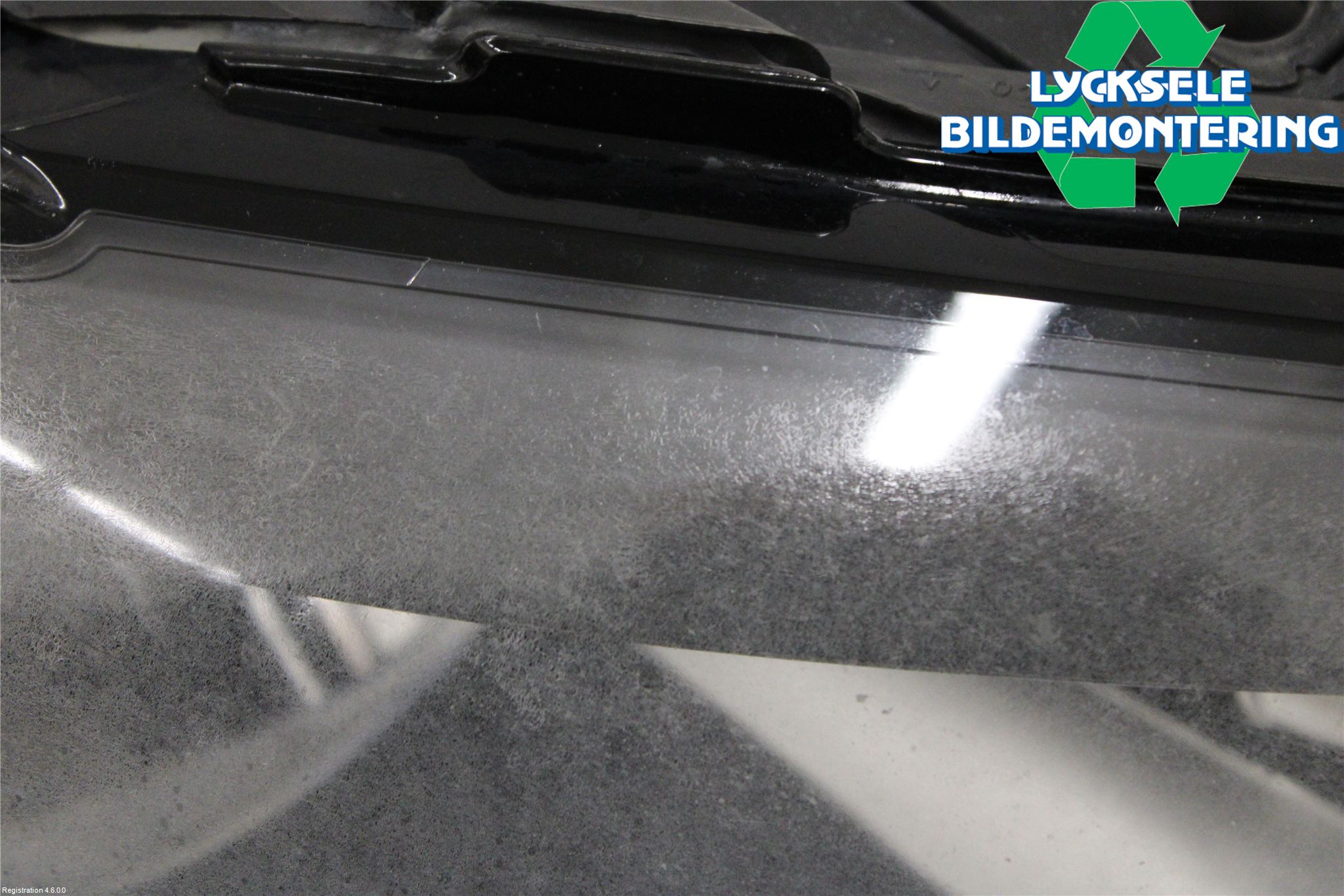 Volkswagen VW PASSAT 11-14 Strålkastare Höger