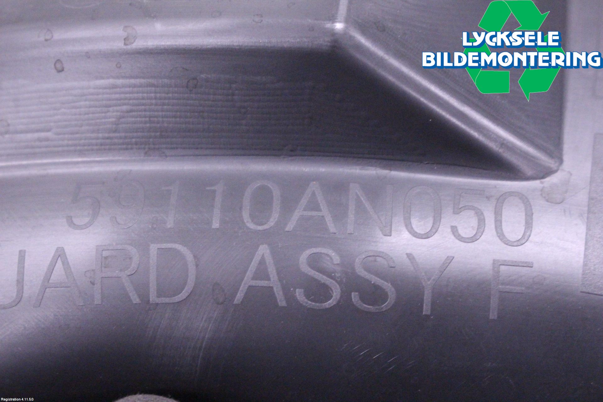 Subaru OUTBACK 21- Skärm Inner