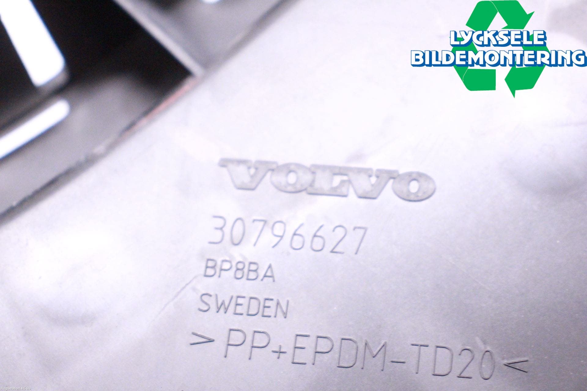 Volvo S60 11-13 Stötfångarfäste Bak Vä