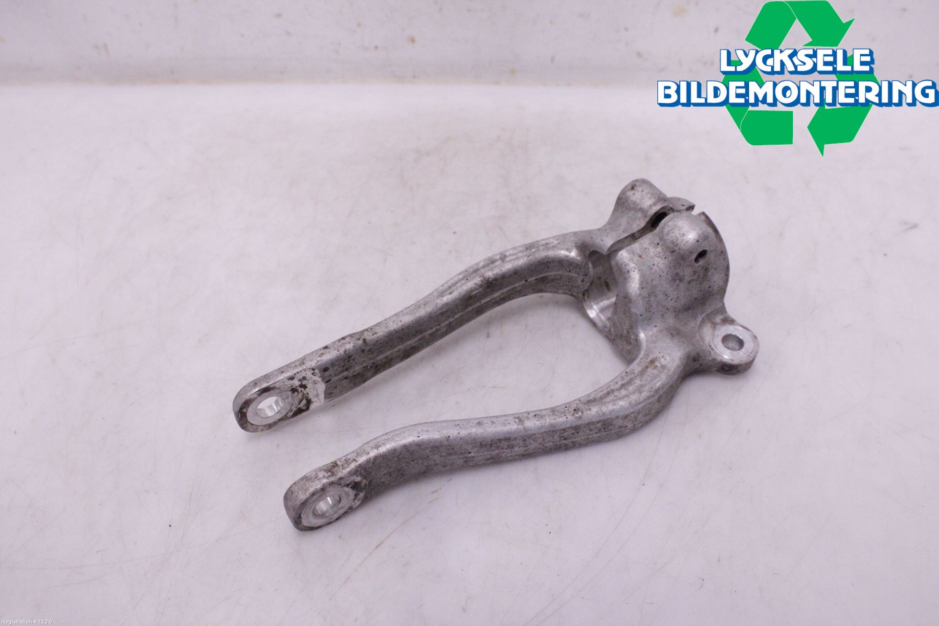 BMW 5 G30/G31/F90 17-23 Fjäderben Fram Höger