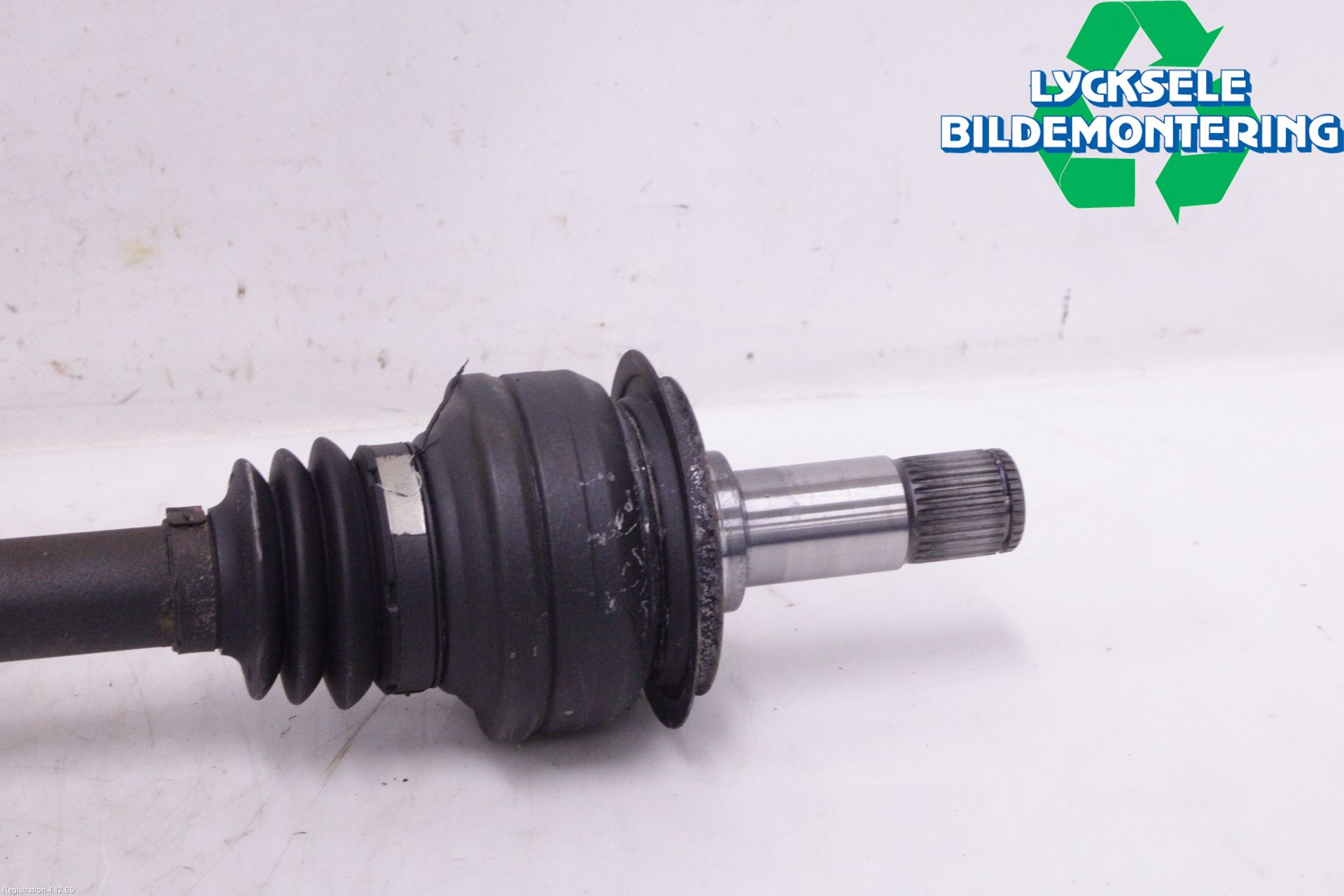 Mercedes-Benz MB GLC-KLASS (X253/C253) 15-22 Drivaxel Bak Vänster