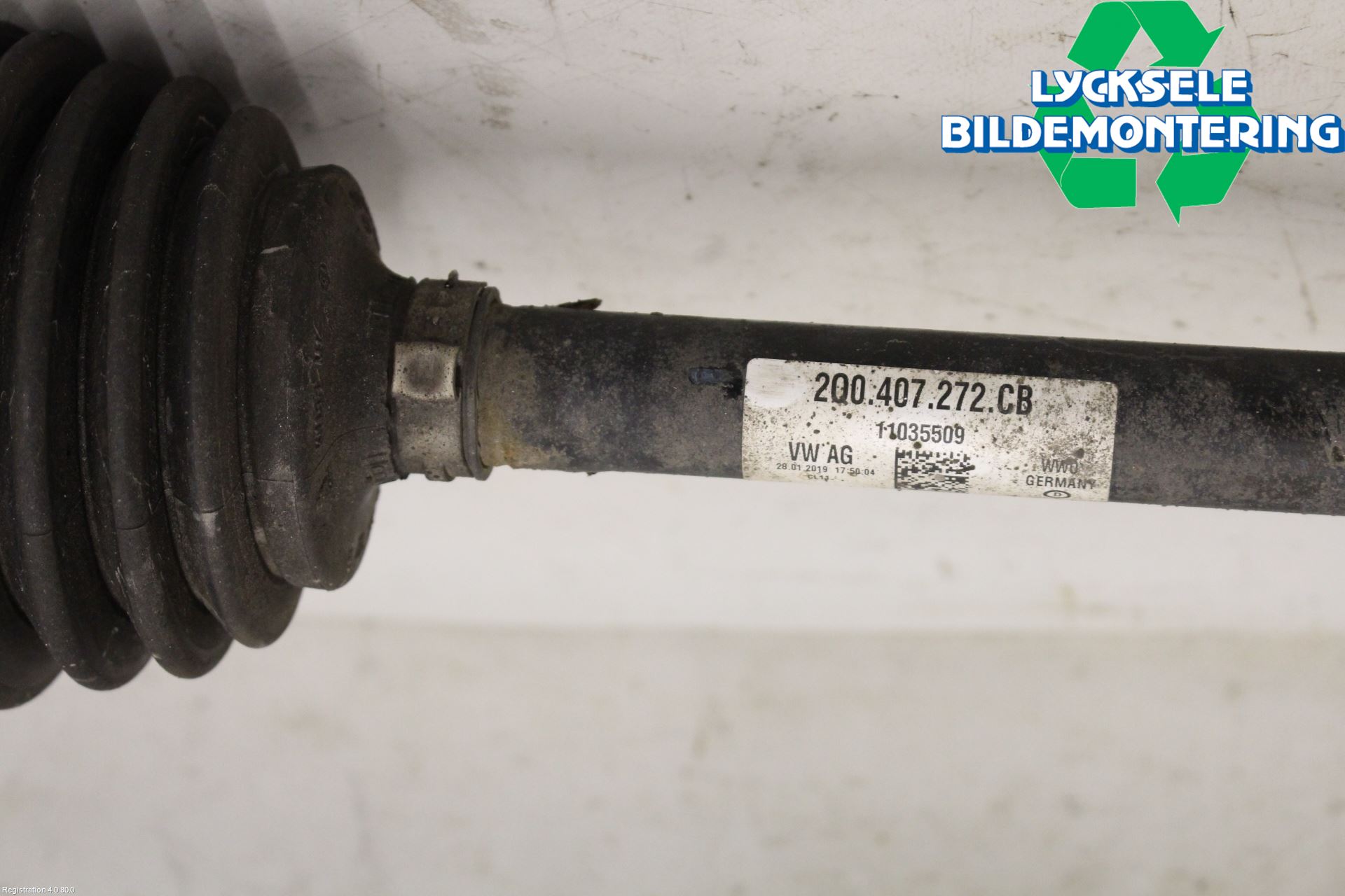 Volkswagen VW POLO VI 18->> Drivaxel Fram Höger