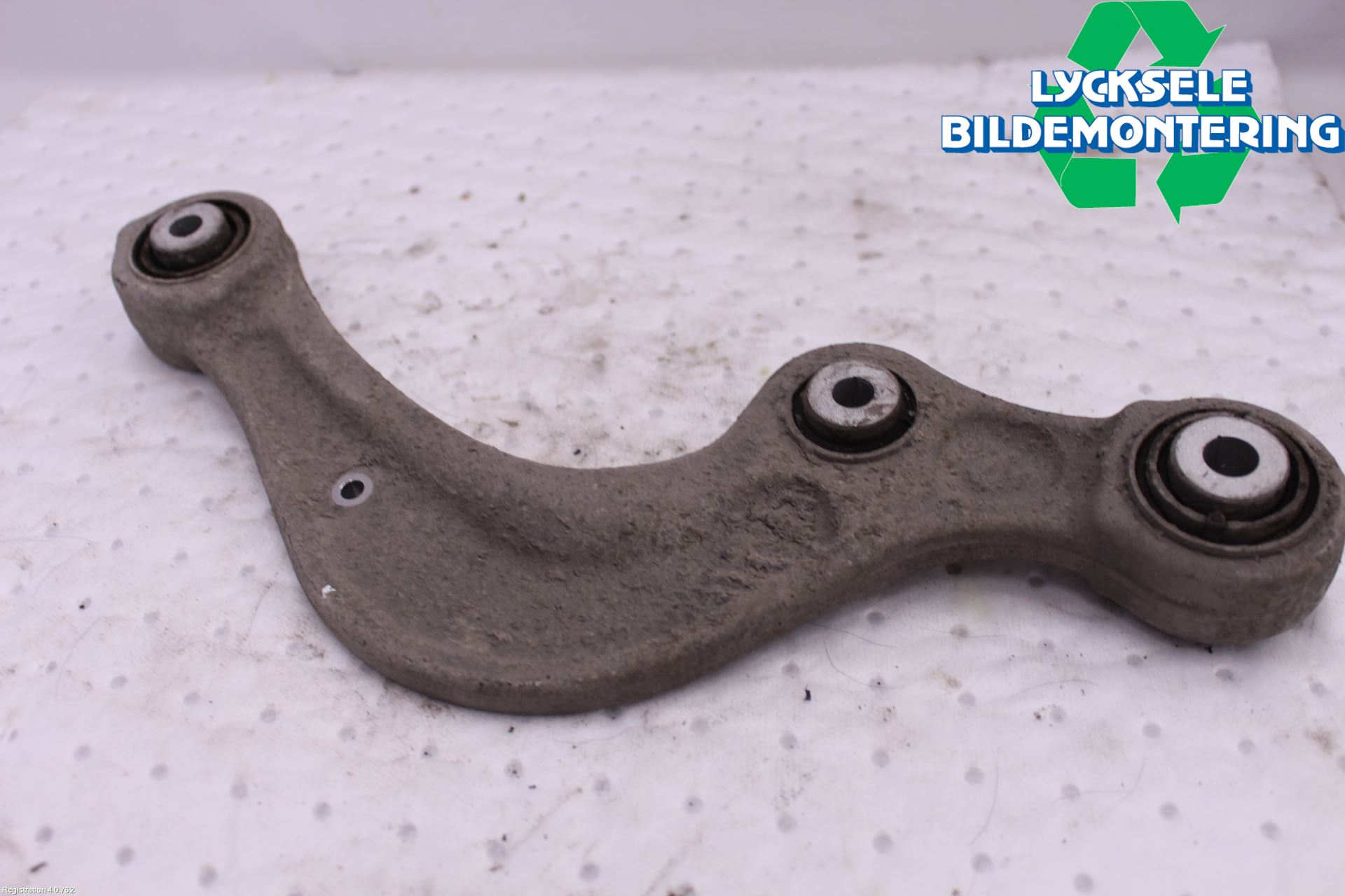 Audi A6 F2/C8 19- Bärarm Bak Vä-Hö