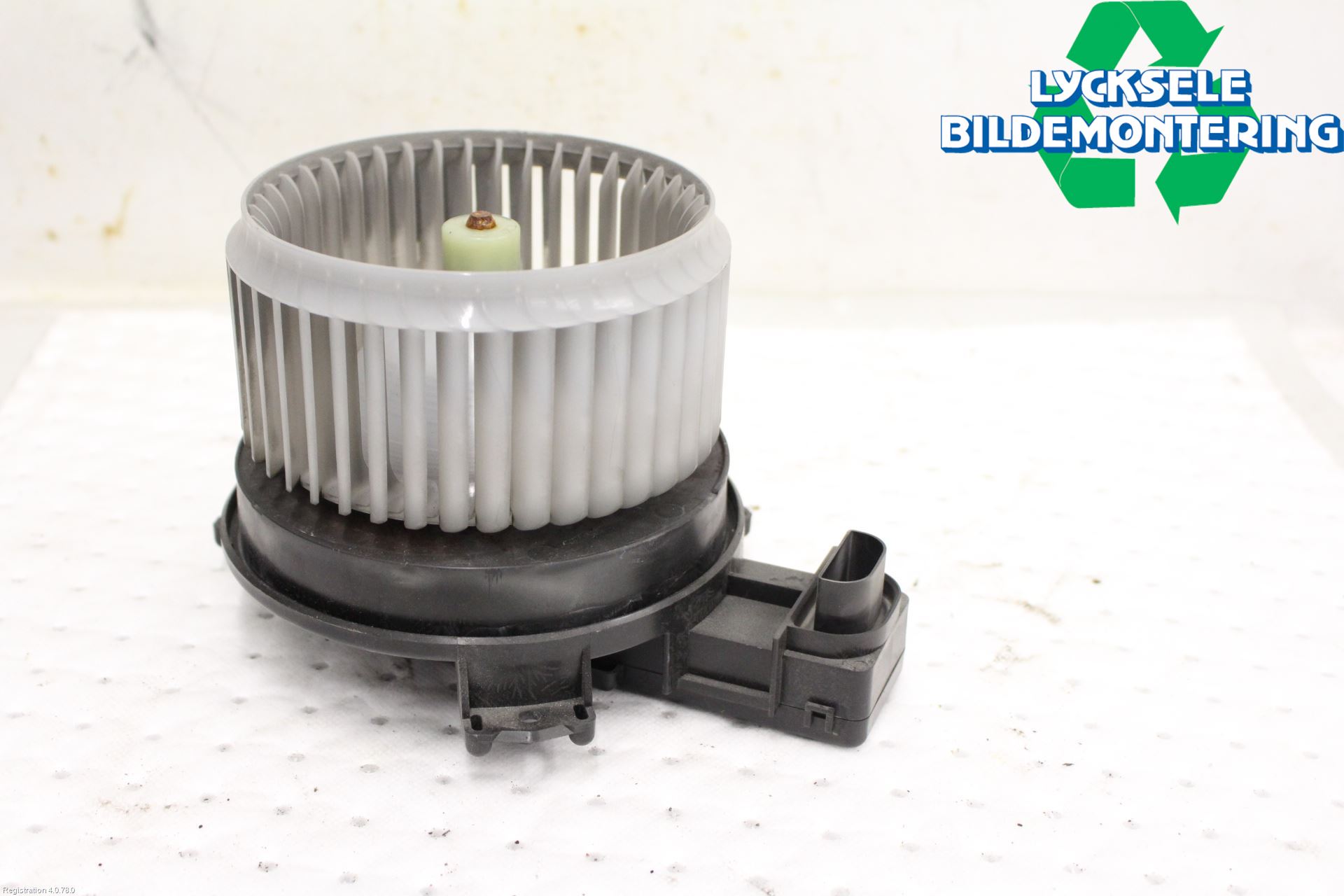 Toyota HILUX 16- Värmefläkt