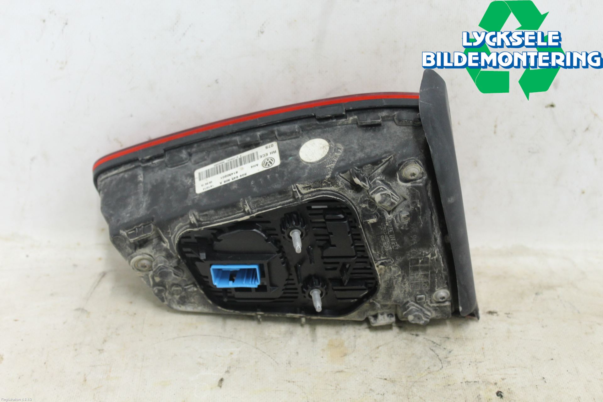 Volkswagen VW PASSAT 15-19 Bakljus Lucka Hö