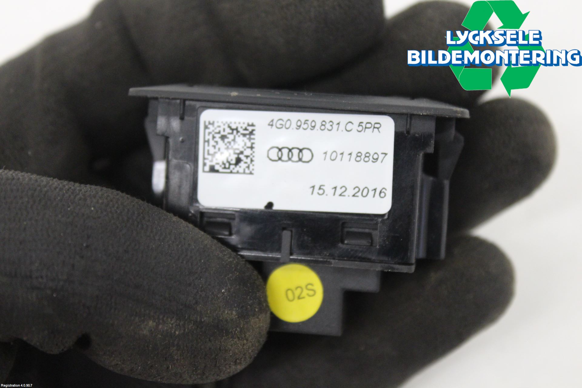 Audi A4/S4 B9 16-19 Strömställare Baklucka