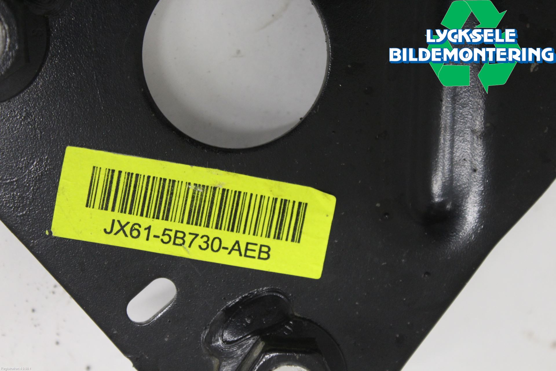 Ford FOCUS 19- Bärarm Bak Höger