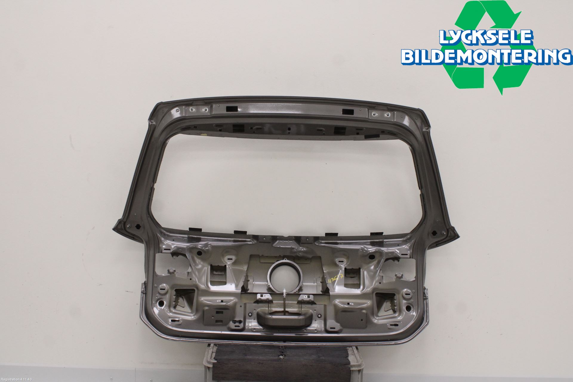 Volkswagen VW GOLF / E-GOLF VII 13-20 Baklucka Kombi