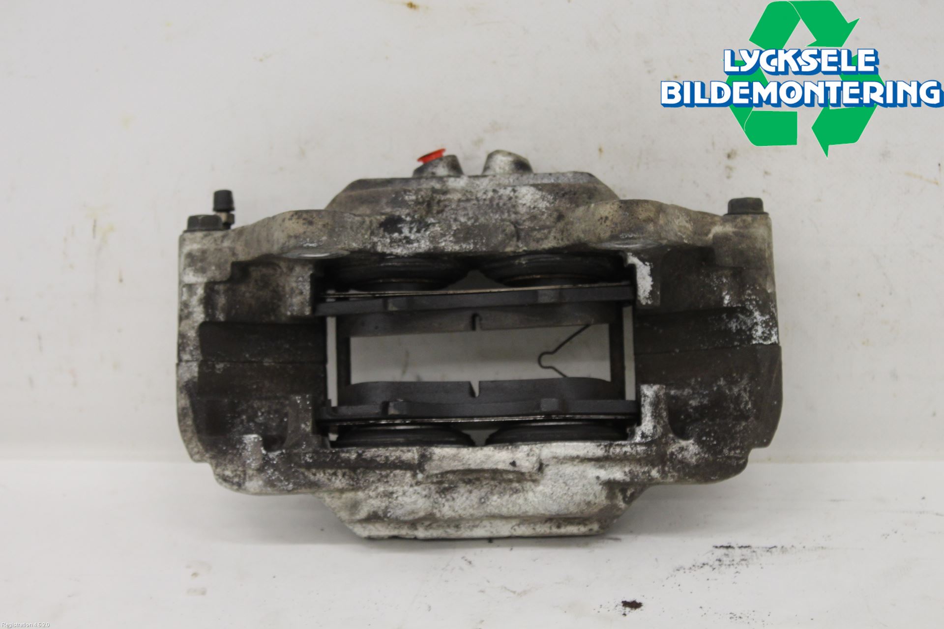 Toyota HILUX 05-16 Bromsok Fram Höger