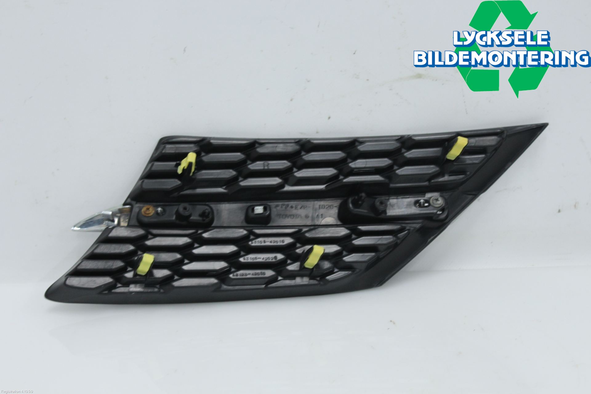 Toyota RAV4 13-18 Grilldel Höger